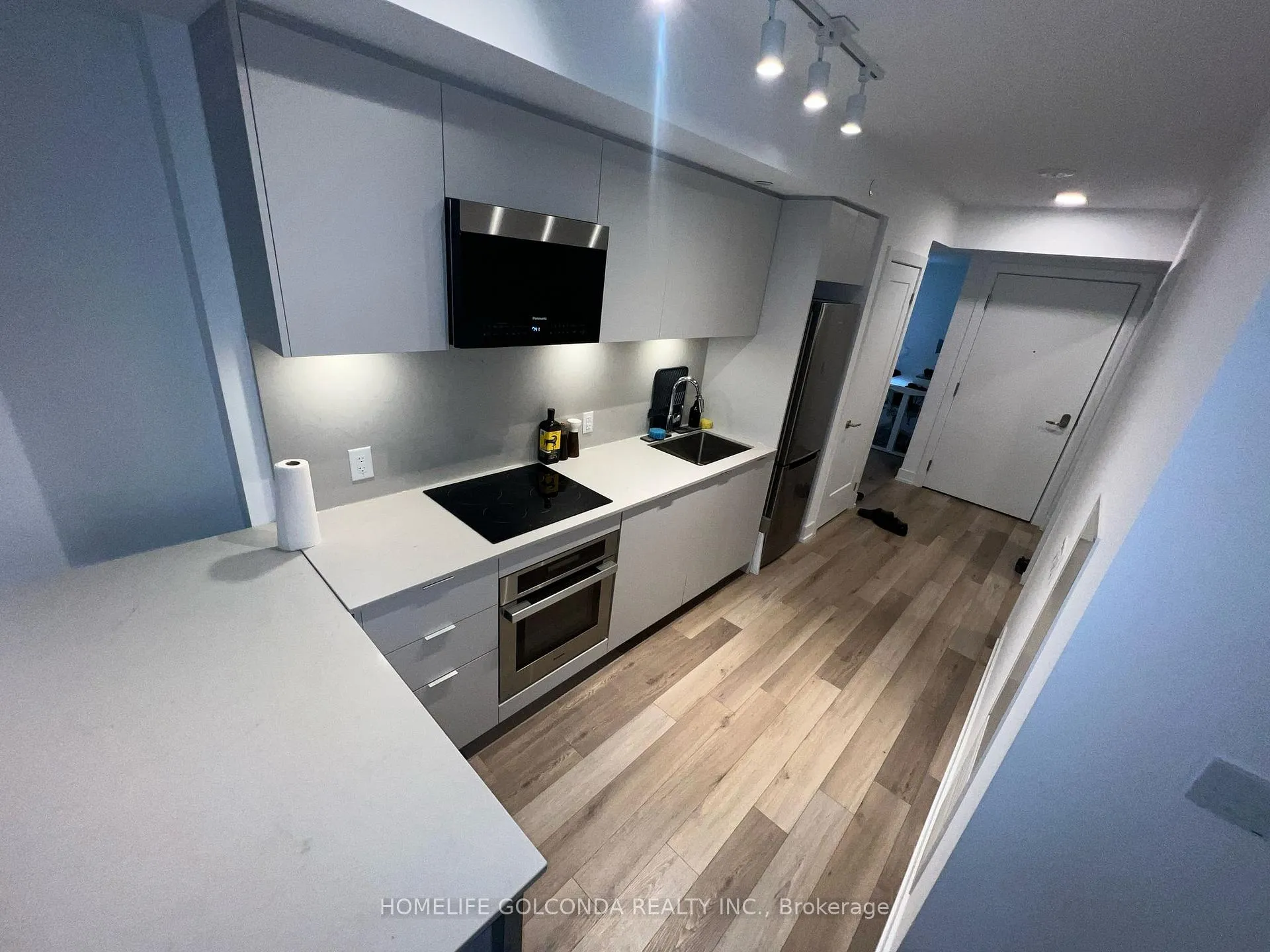 Photo 5 of Unit 901, 9 Clegg Road, Markham, Unionville — HOMEH