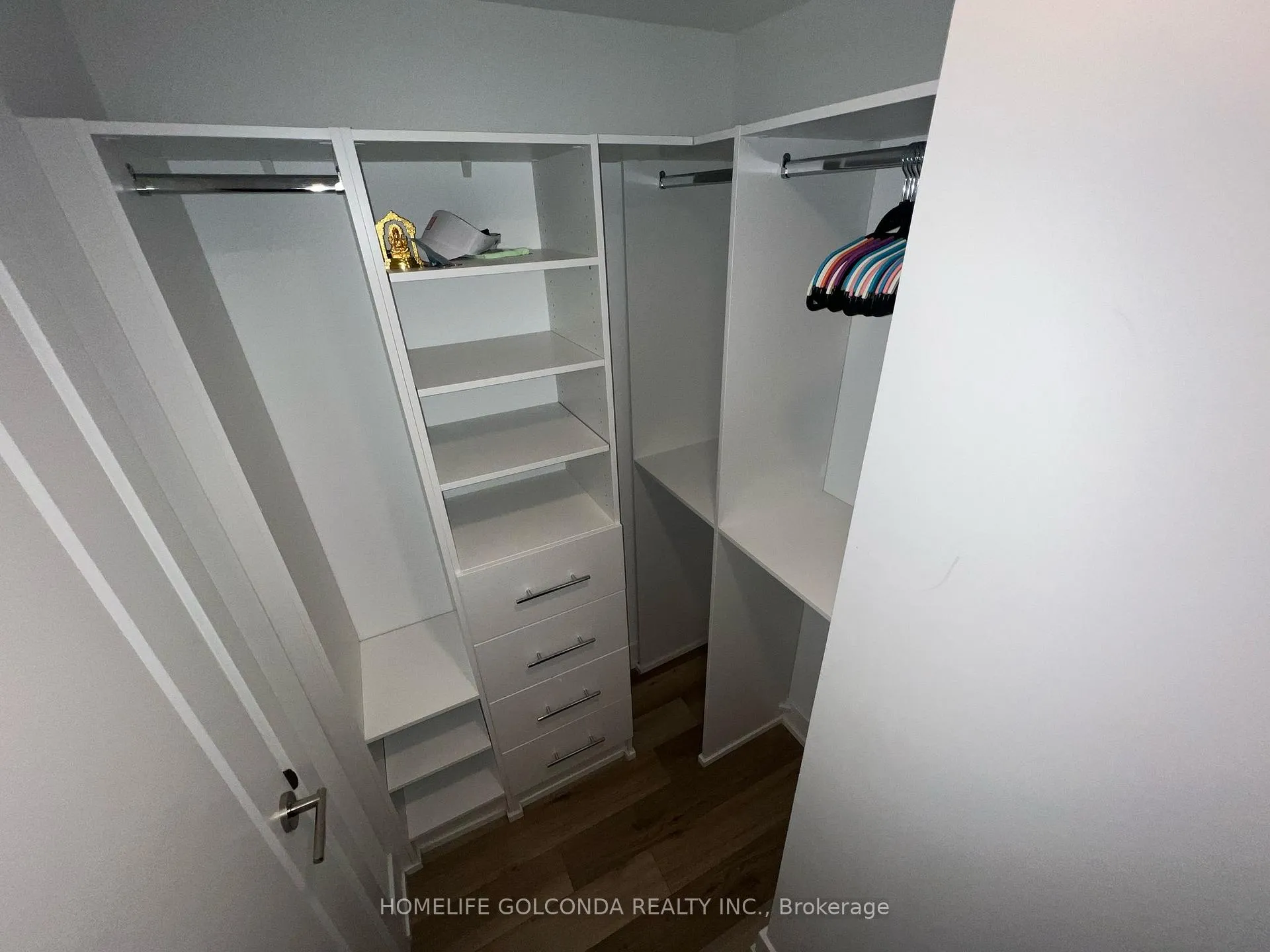 Photo 8 of Unit 901, 9 Clegg Road, Markham, Unionville — HOMEH