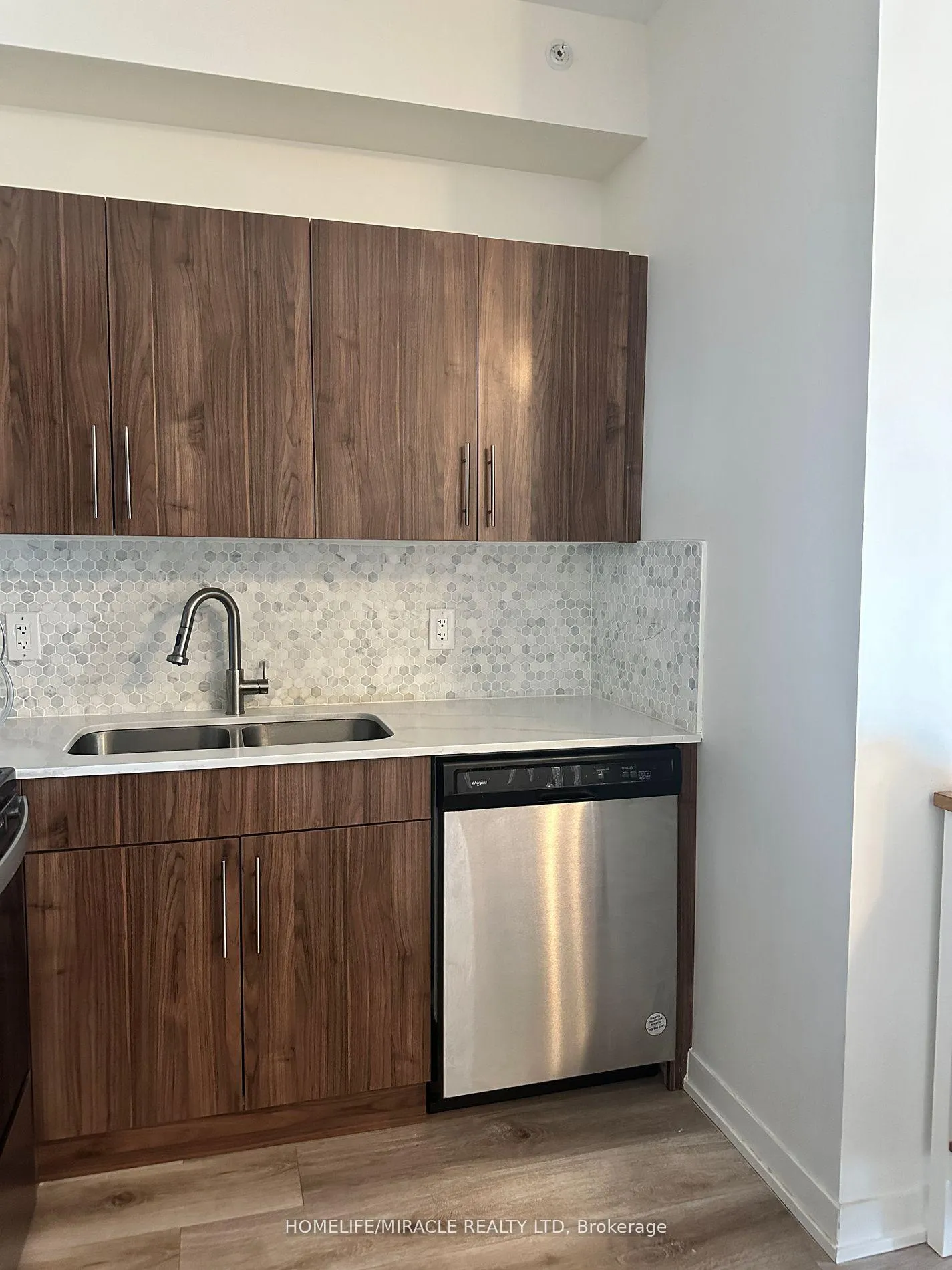 Photo 5 of Unit 1103, 128 King Street, Waterloo, Downtown Waterloo — HOMEH