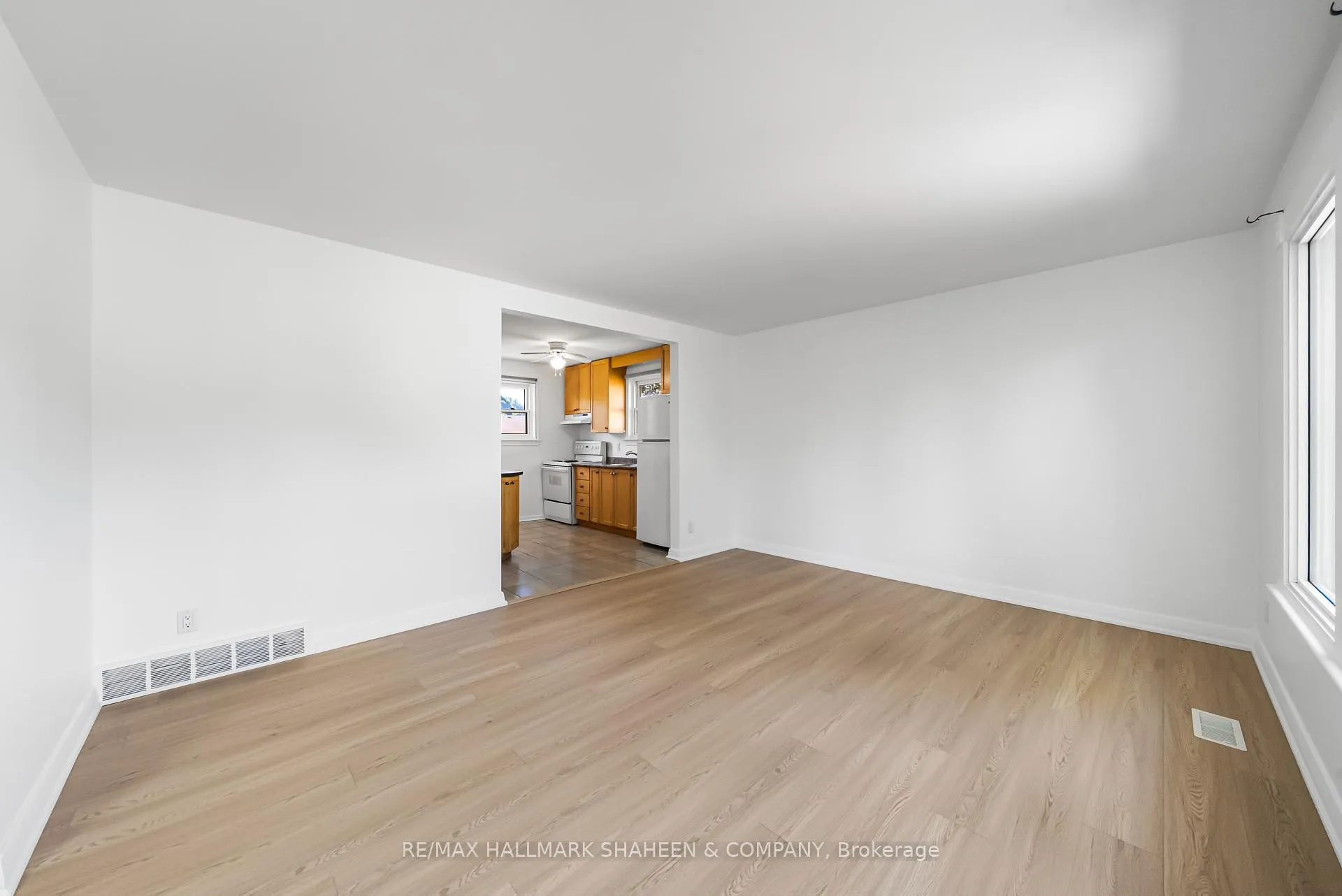 Photo 6 of 769 Tennyson Avenue, Oshawa, Donevan — HOMEH