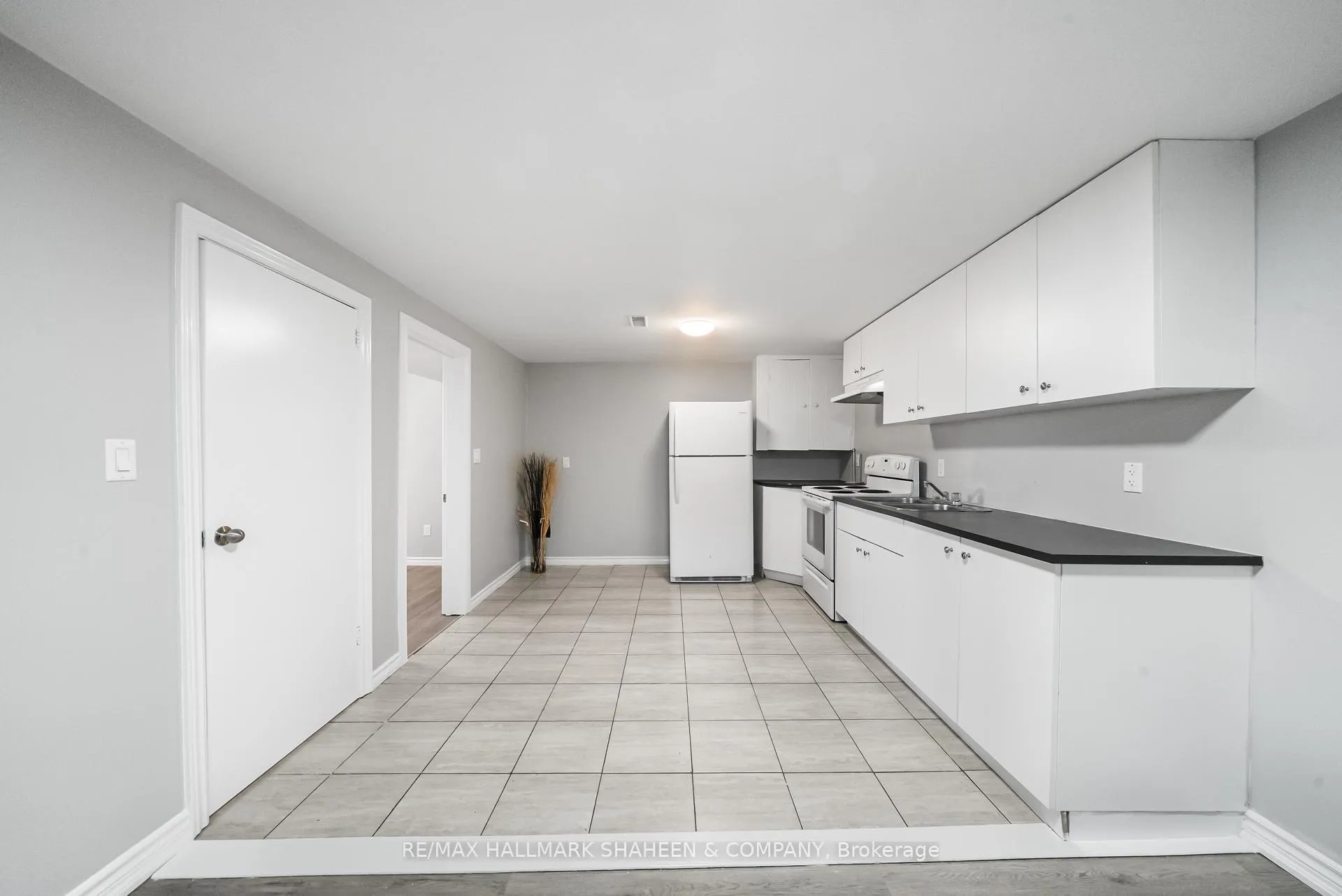 Photo 24 of 769 Tennyson Avenue, Oshawa, Donevan — HOMEH