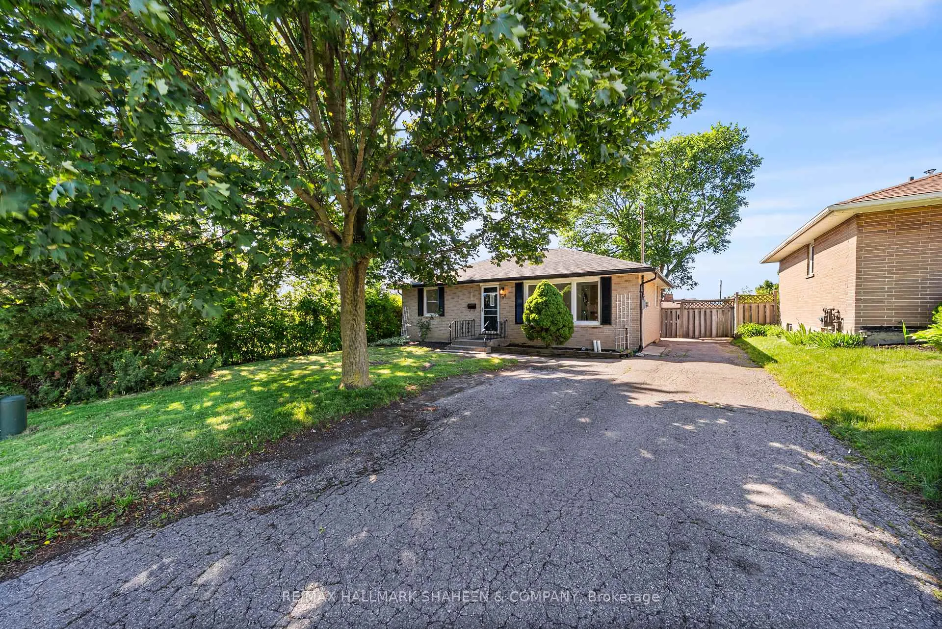 Photo 39 of 769 Tennyson Avenue, Oshawa, Donevan — HOMEH