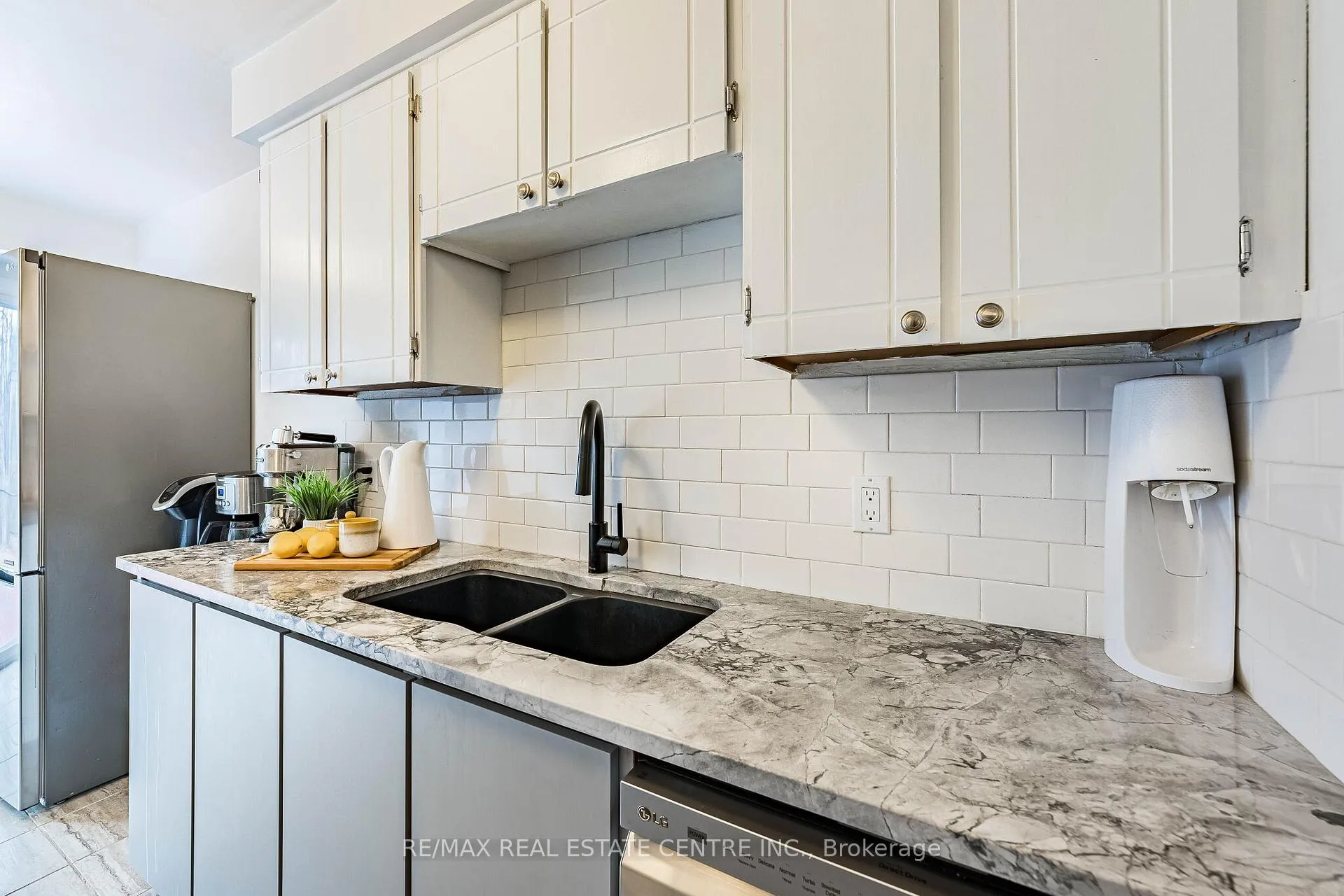 Photo 17 of 72 Malabar Crescent, Brampton, Central Park — HOMEH