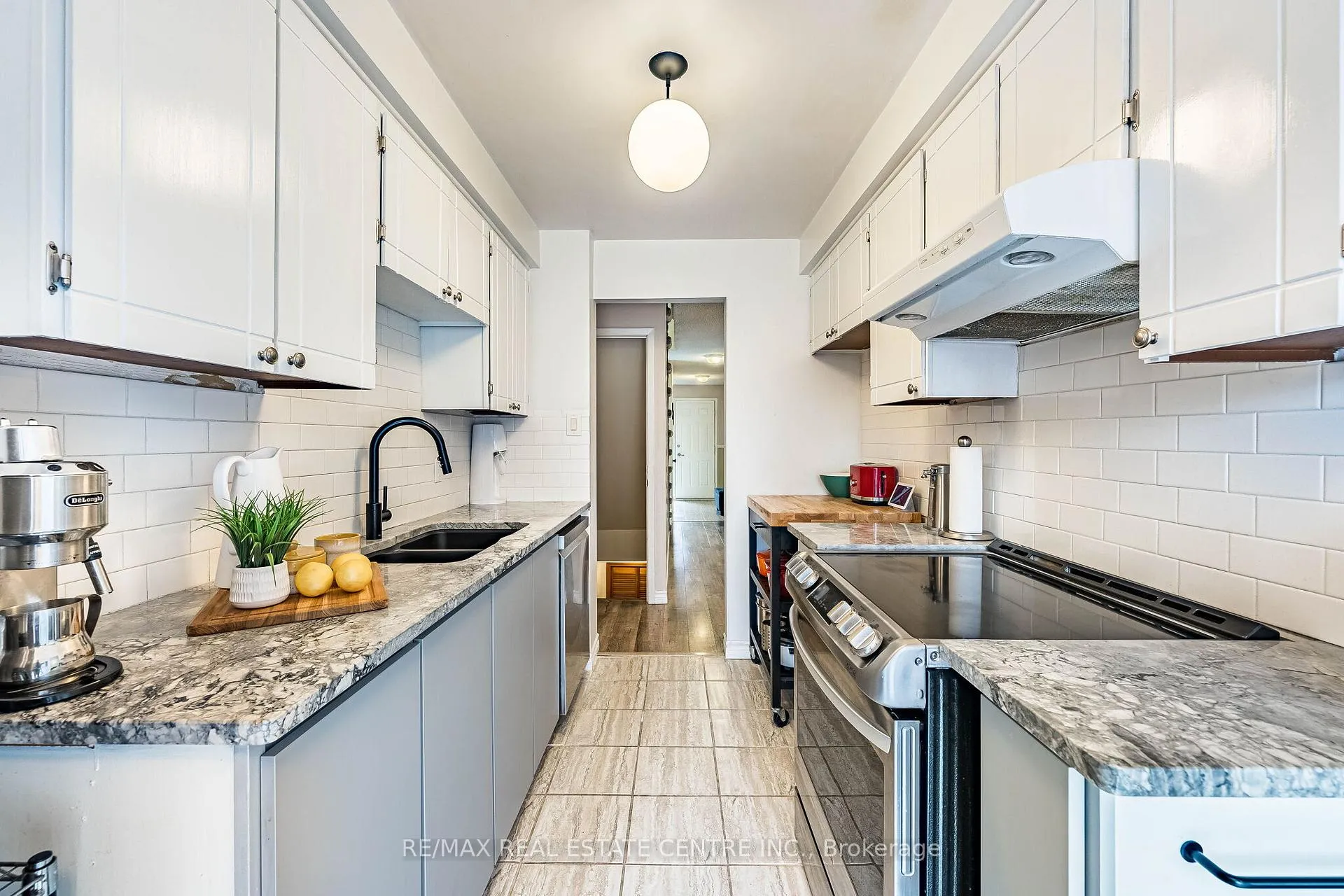 Photo 18 of 72 Malabar Crescent, Brampton, Central Park — HOMEH