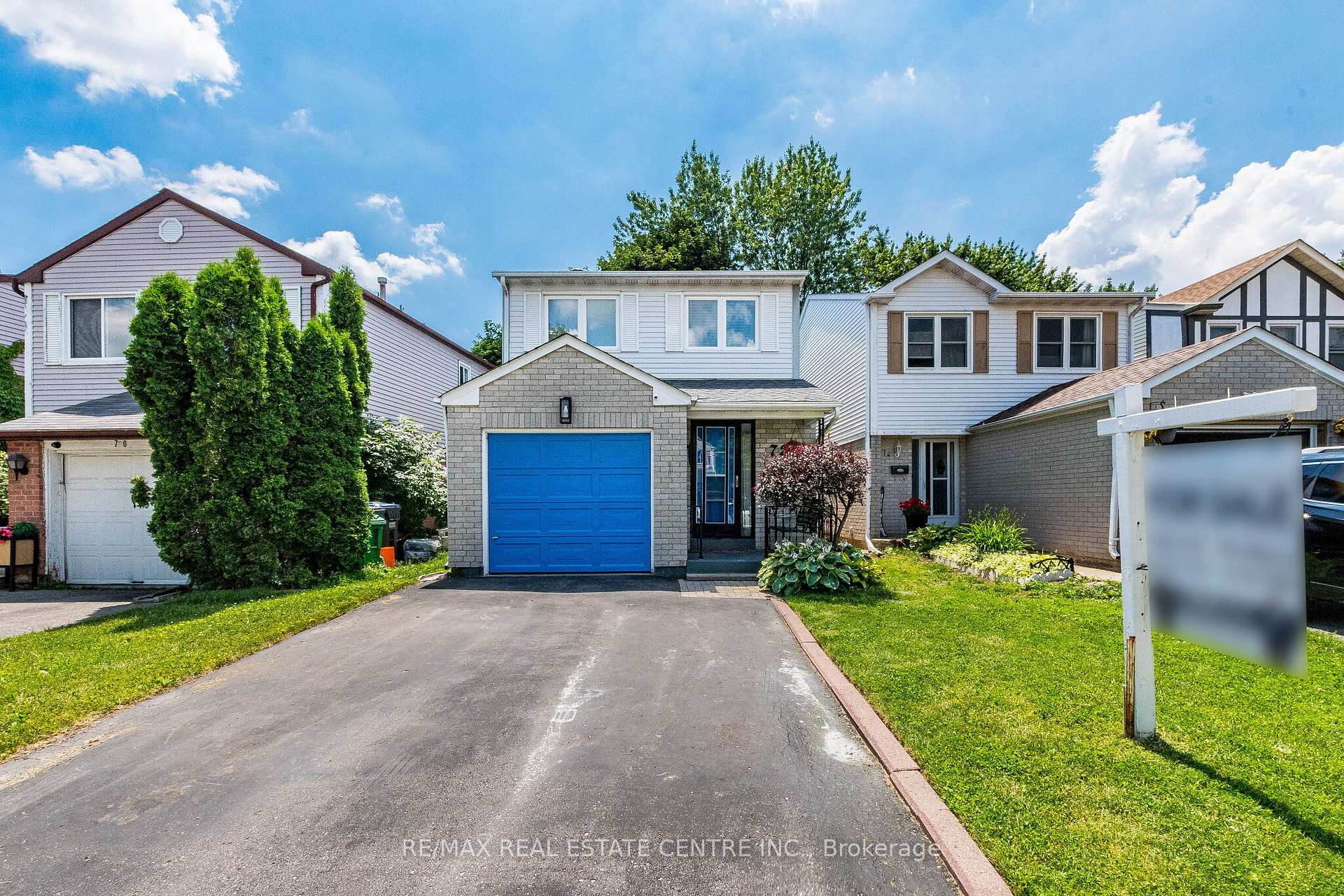 Photo 2 of 72 Malabar Crescent, Brampton, Central Park — HOMEH