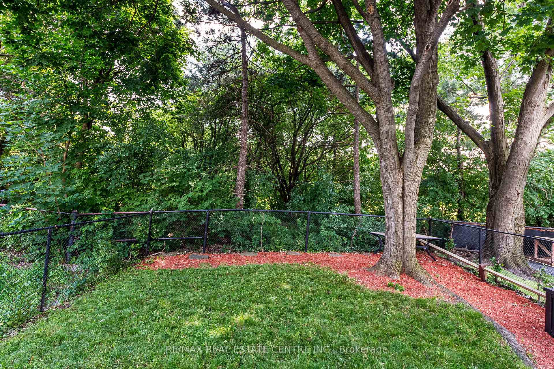Photo 41 of 72 Malabar Crescent, Brampton, Central Park — HOMEH