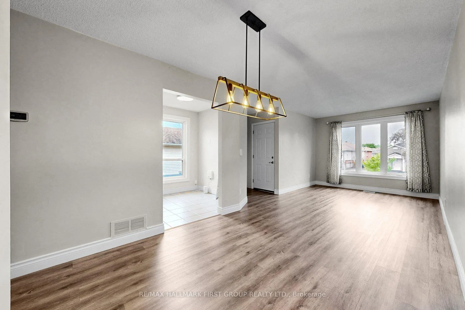 Photo 3 of Unit Upper, 1443 Connery Crescent, Oshawa, Lakeview — HOMEH