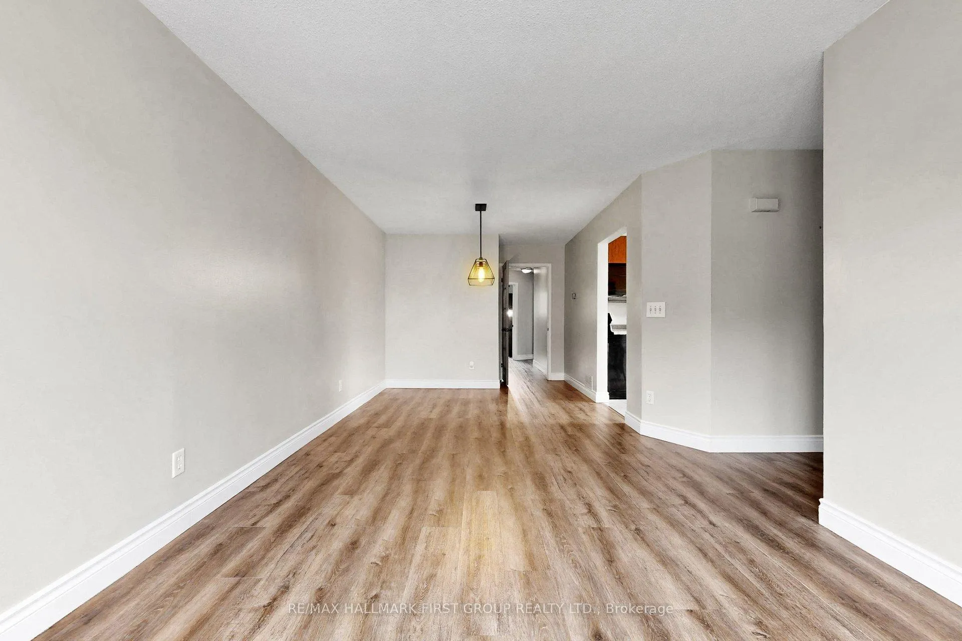 Photo 4 of Unit Upper, 1443 Connery Crescent, Oshawa, Lakeview — HOMEH