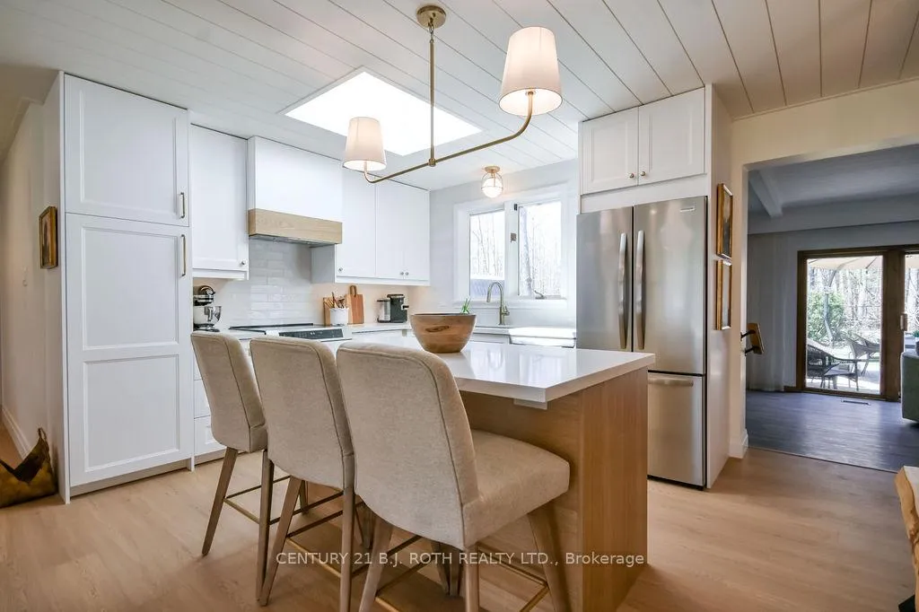 Photo 8 of 1078 Sunnidale Road, Springwater, Centre Vespra — HOMEH