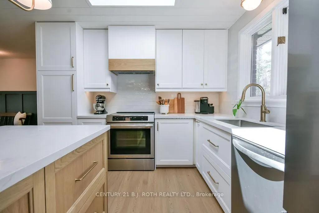 Photo 12 of 1078 Sunnidale Road, Springwater, Centre Vespra — HOMEH