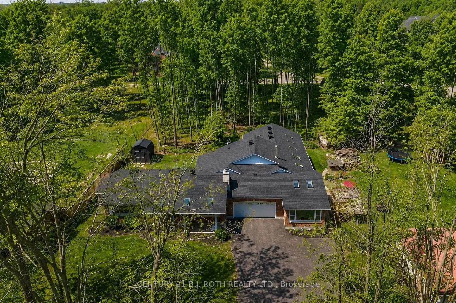 Photo 4 of 1078 Sunnidale Road, Springwater, Centre Vespra — HOMEH