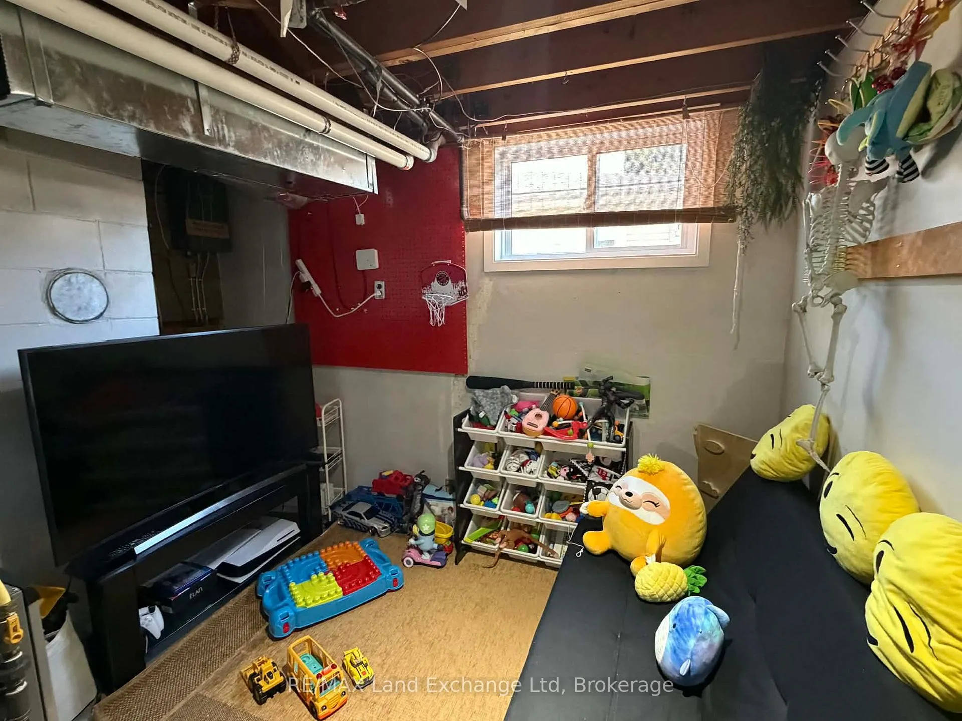 Photo 34 of 320 Summit Drive, North Huron, Wingham — HOMEH