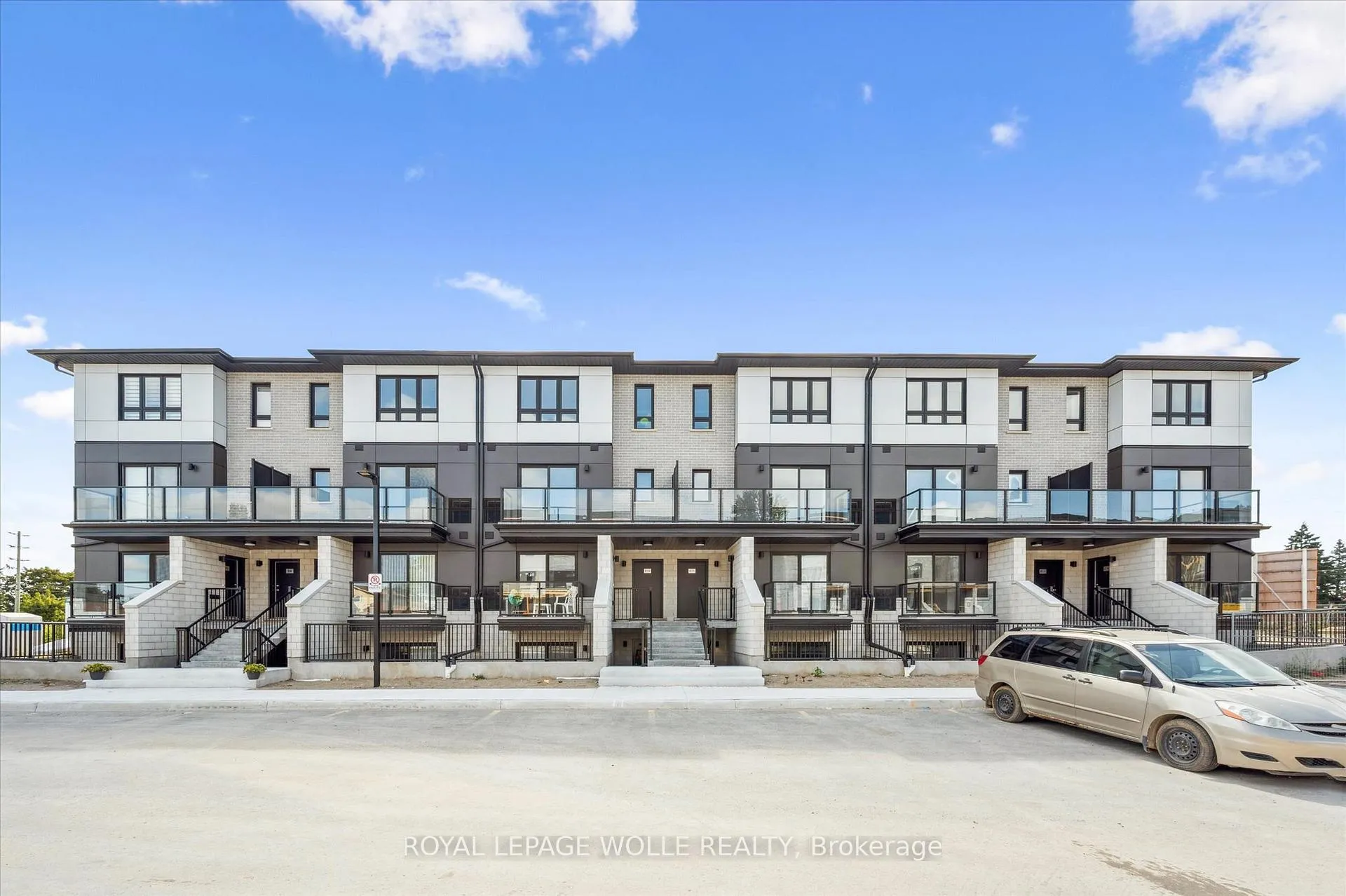 Photo 25 of Unit D13, 410 Northfield Drive W, Waterloo, Colonial Acres — HOMEH