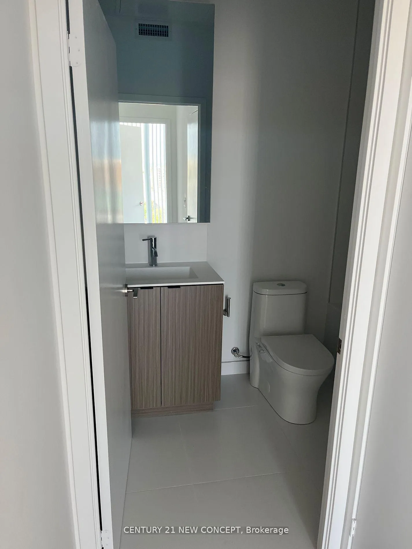 Photo 3 of Unit 1202, 20 Edward Street, Toronto, Bay Street Corridor — HOMEH