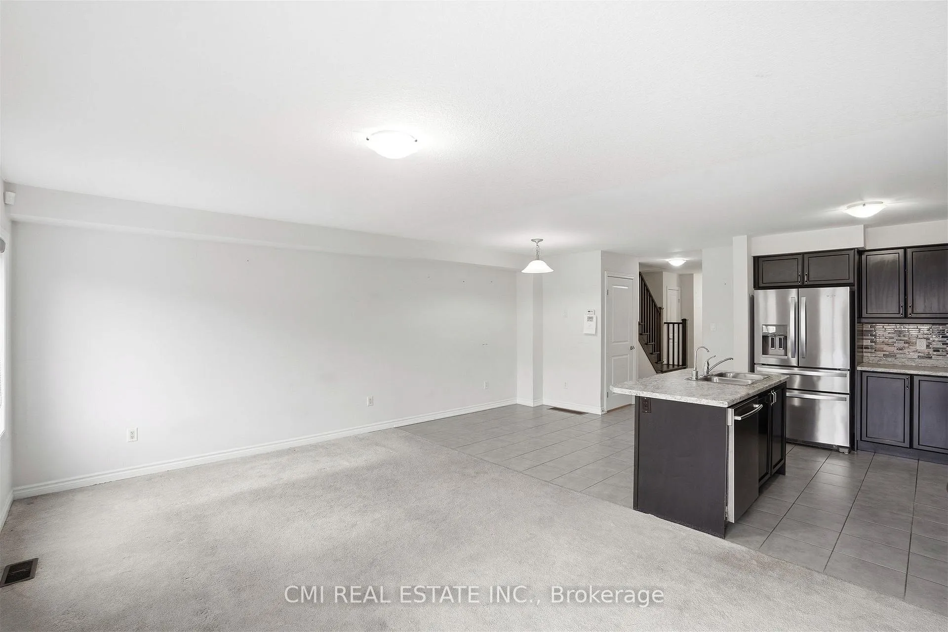 Photo 9 of 93 Penny Lane, Hamilton, Stoney Creek — HOMEH
