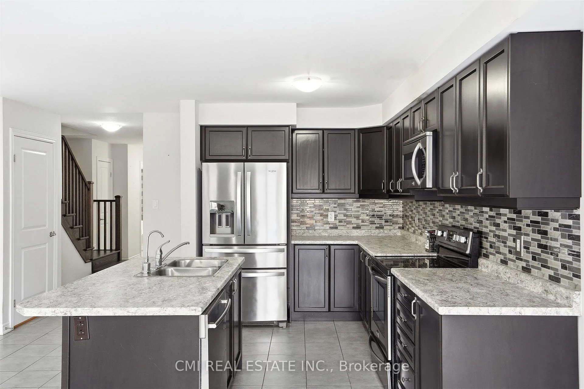 Photo 12 of 93 Penny Lane, Hamilton, Stoney Creek — HOMEH