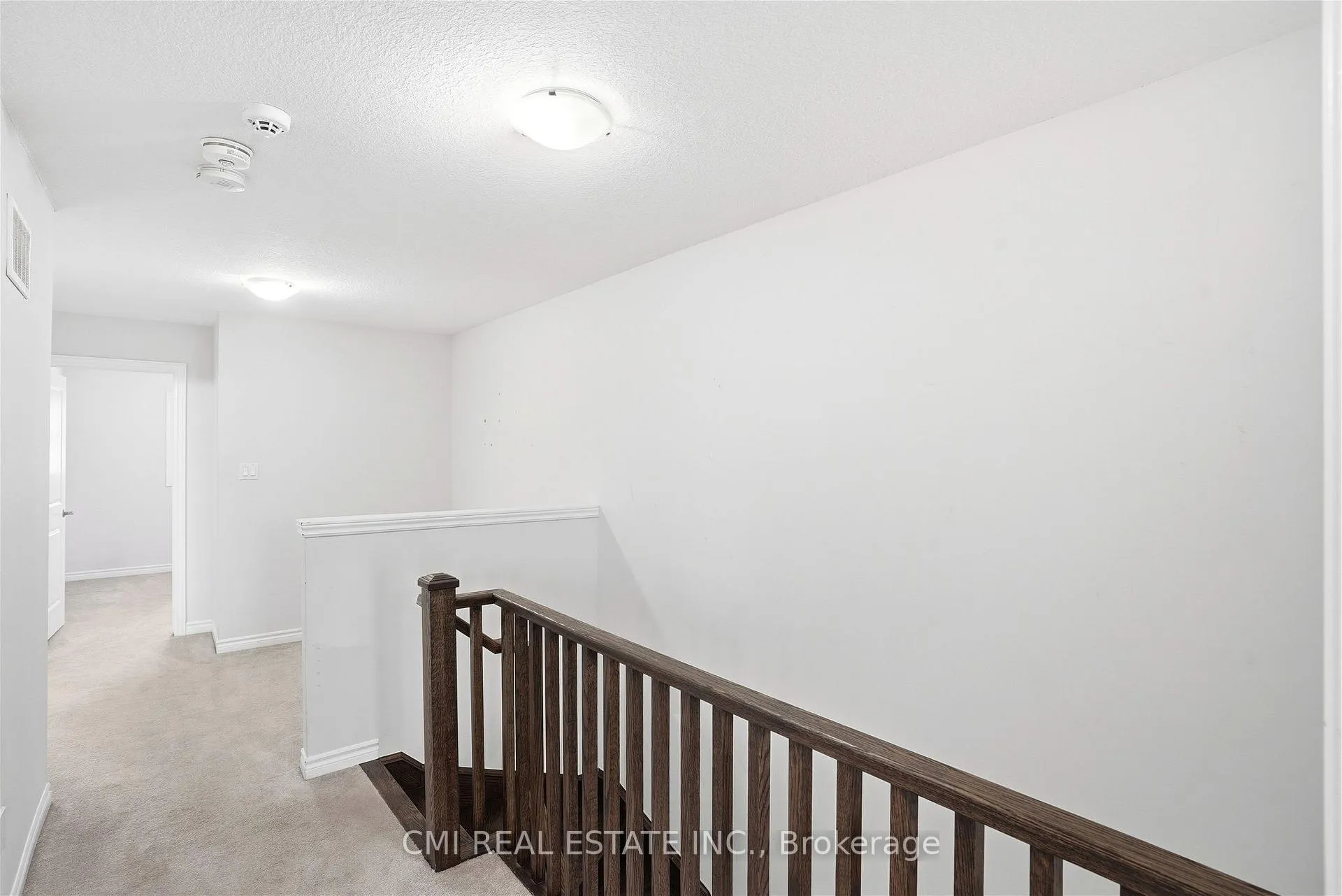 Photo 19 of 93 Penny Lane, Hamilton, Stoney Creek — HOMEH