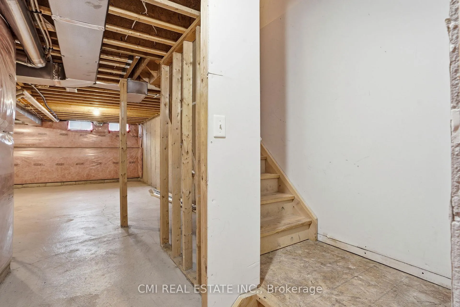 Photo 33 of 93 Penny Lane, Hamilton, Stoney Creek — HOMEH