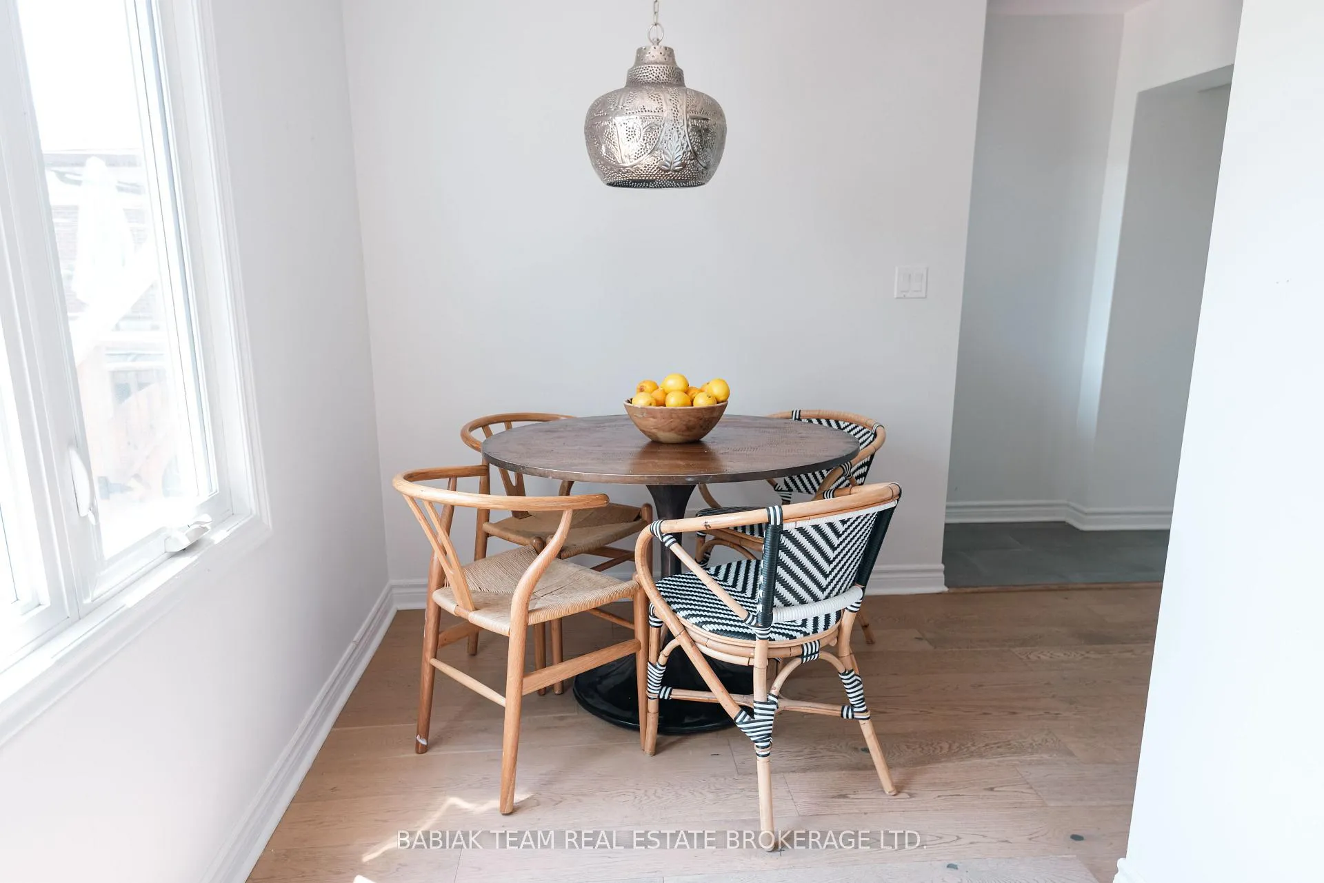 Photo 9 of 23 Teignmouth Avenue, Toronto, Caledonia-Fairbank — HOMEH