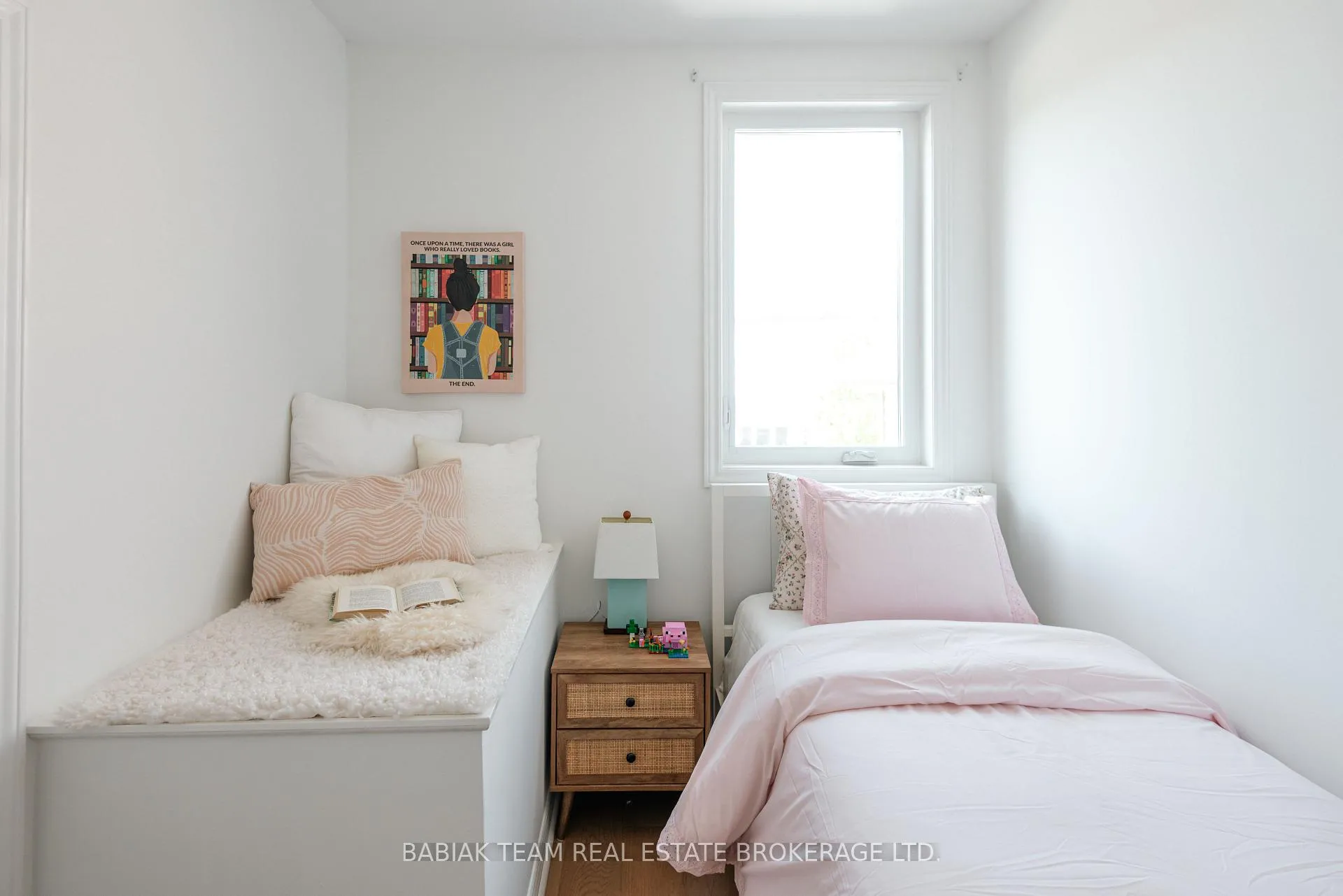 Photo 17 of 23 Teignmouth Avenue, Toronto, Caledonia-Fairbank — HOMEH