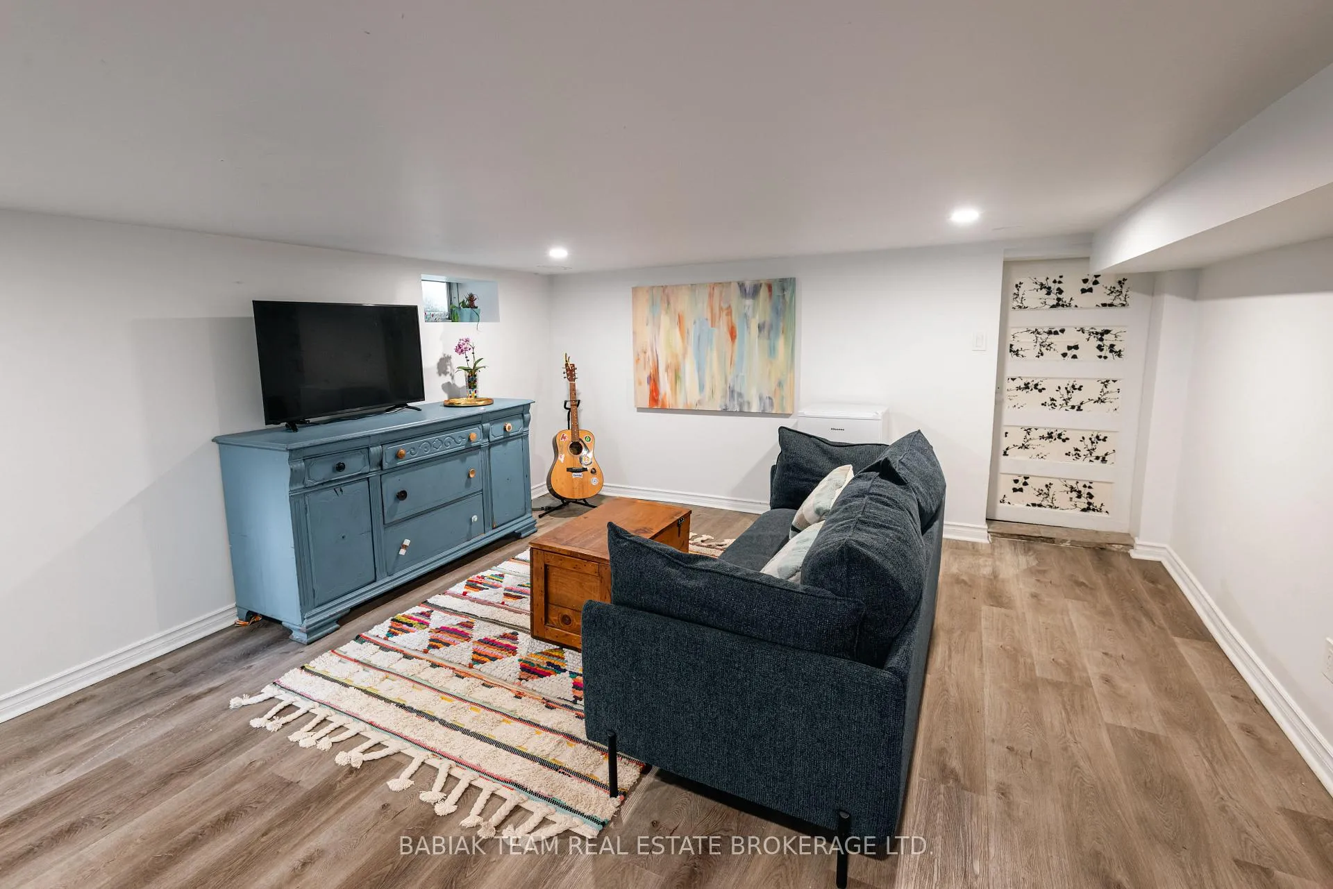 Photo 25 of 23 Teignmouth Avenue, Toronto, Caledonia-Fairbank — HOMEH