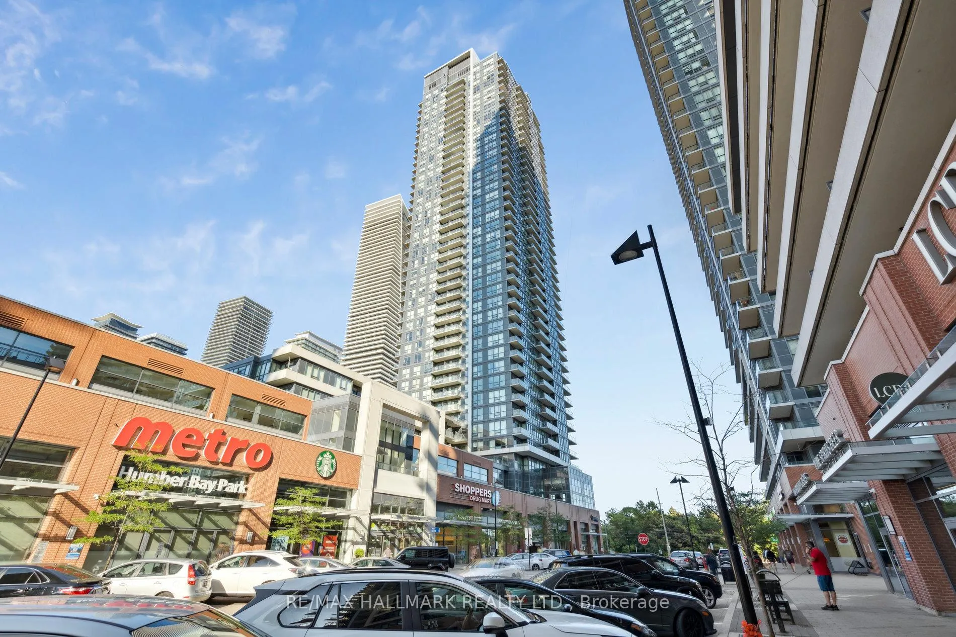 Front of Unit 1809, 2200 Lake Shore Boulevard W