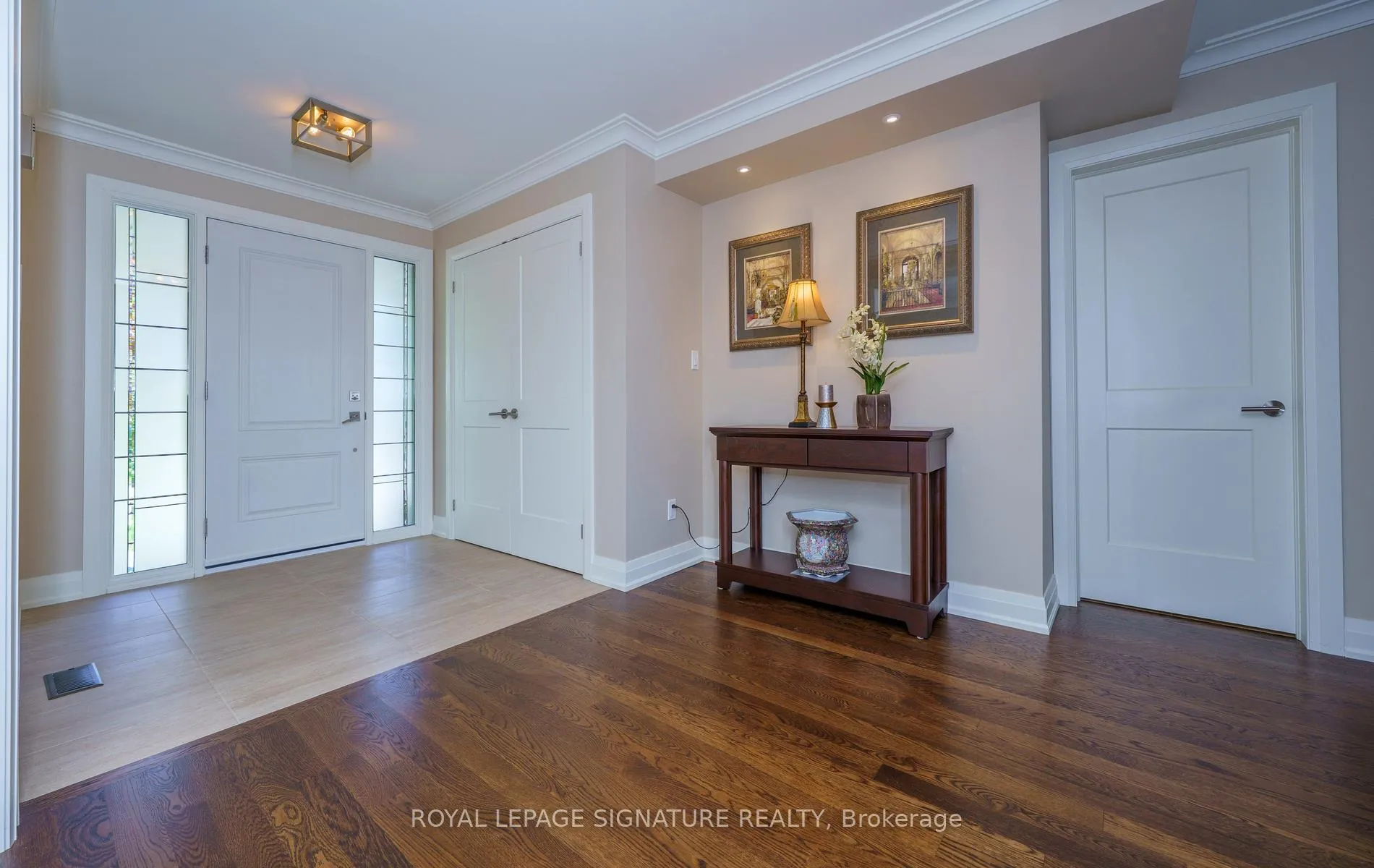 Photo 4 of 12 Abbeywood Trail, North York, Banbury-Don Mills — HOMEH