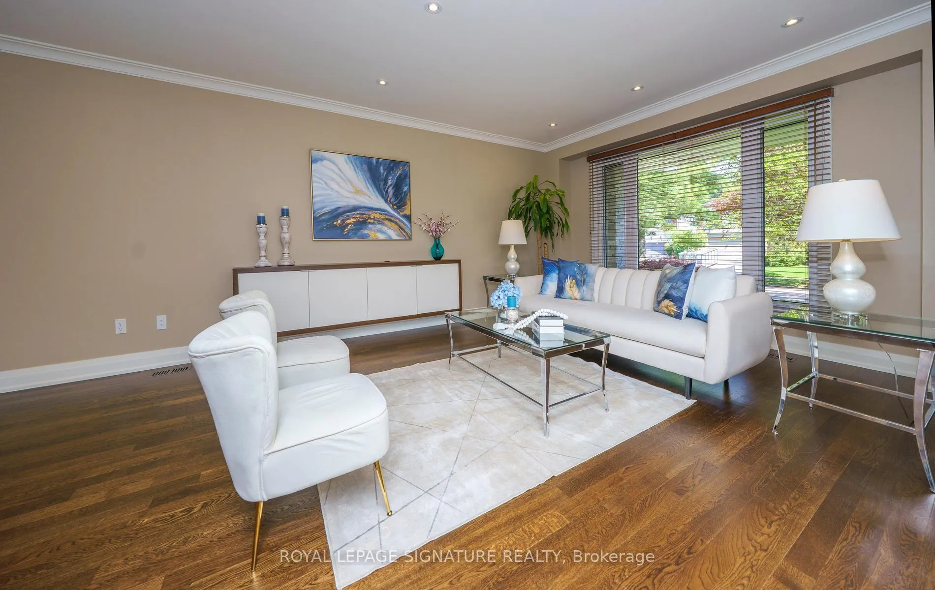 Photo 7 of 12 Abbeywood Trail, North York, Banbury-Don Mills — HOMEH