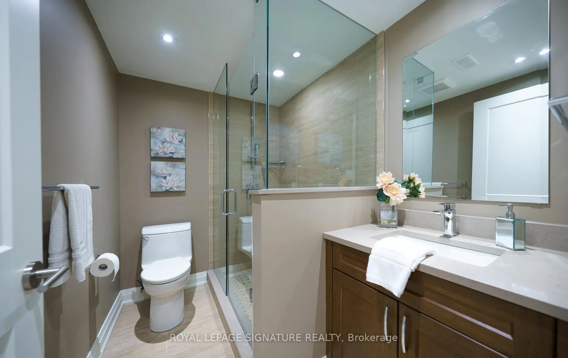 Photo 33 of 12 Abbeywood Trail, North York, Banbury-Don Mills — HOMEH