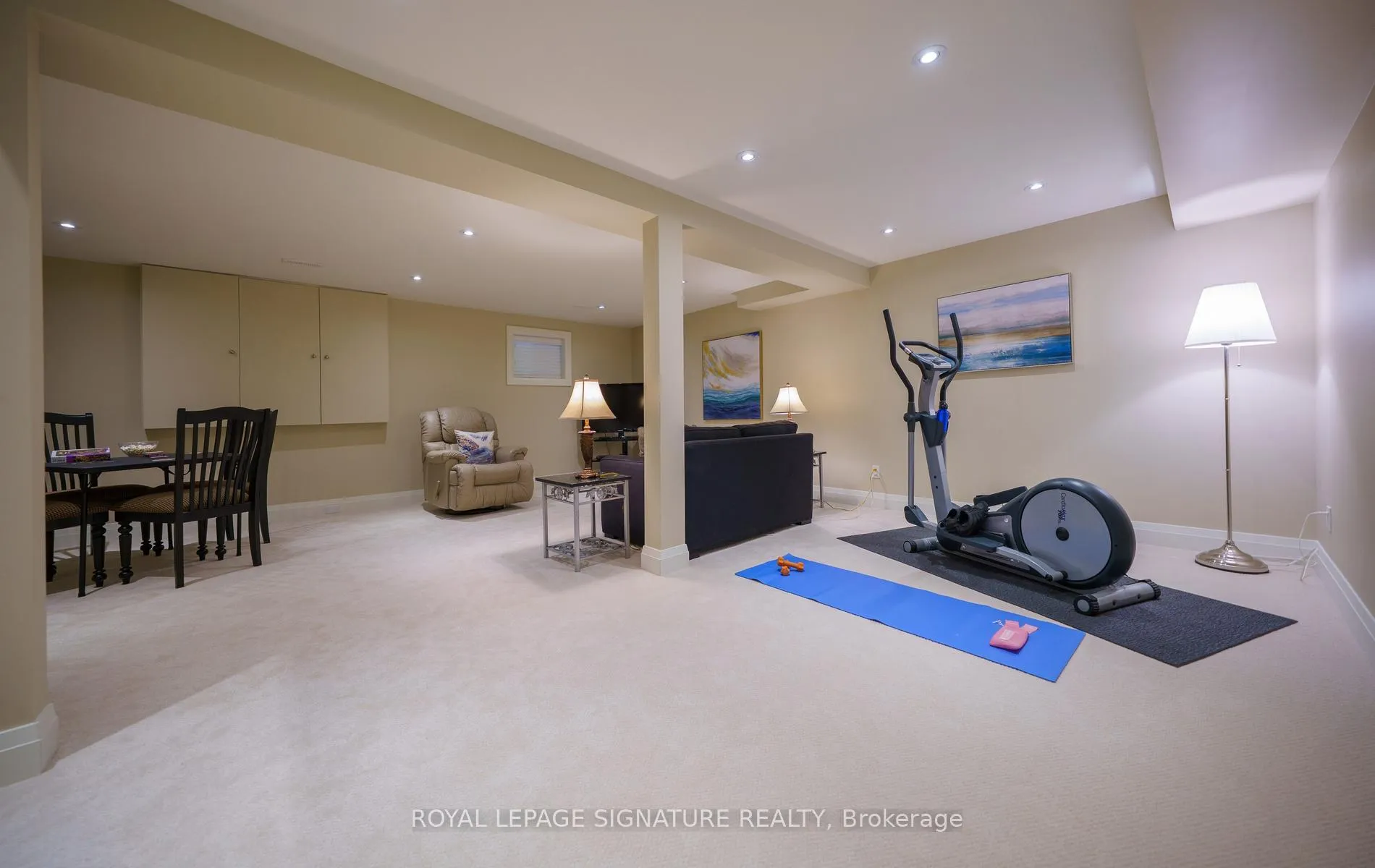 Photo 34 of 12 Abbeywood Trail, North York, Banbury-Don Mills — HOMEH