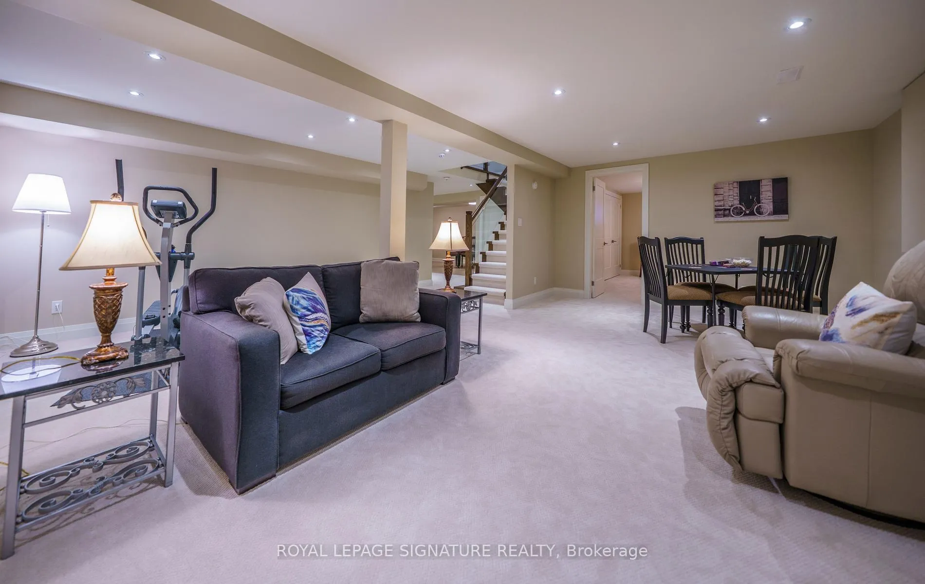 Photo 37 of 12 Abbeywood Trail, North York, Banbury-Don Mills — HOMEH