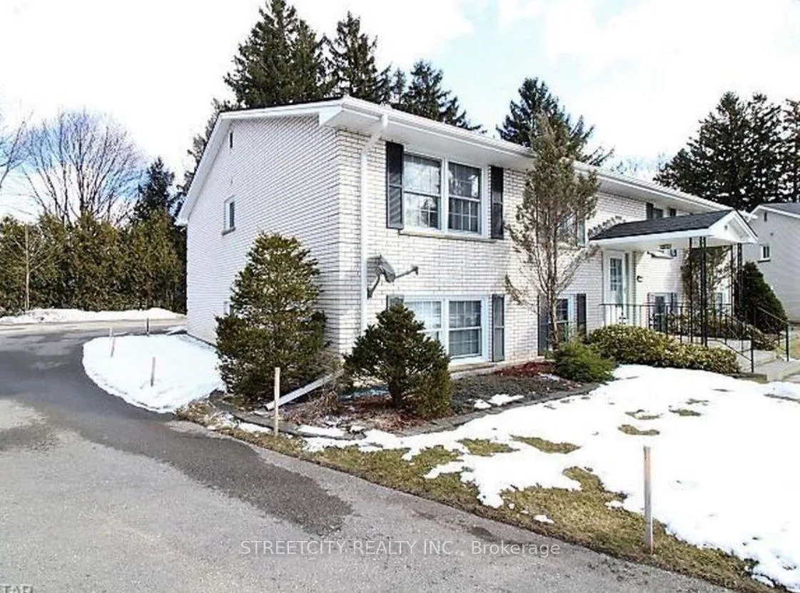 Photo 2 of Unit 1, 19 Johnson Place, St. Thomas — HOMEH