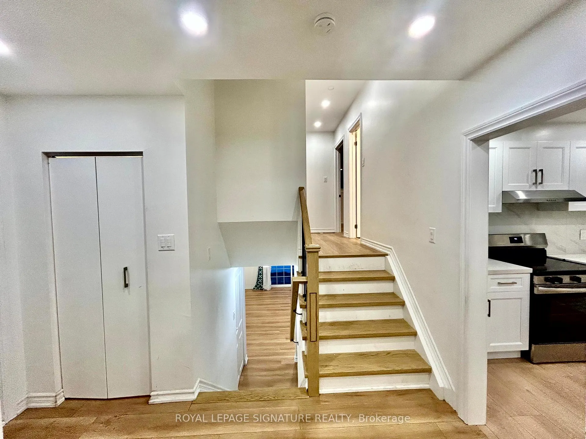 Photo 12 of 14 Glentworth Road, North York, Don Valley Village — HOMEH
