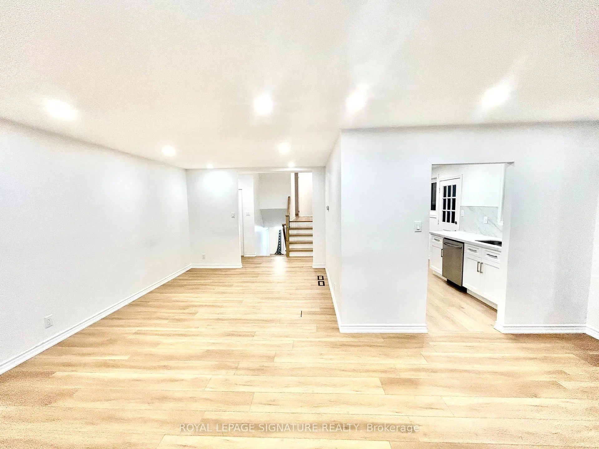 Photo 17 of 14 Glentworth Road, North York, Don Valley Village — HOMEH