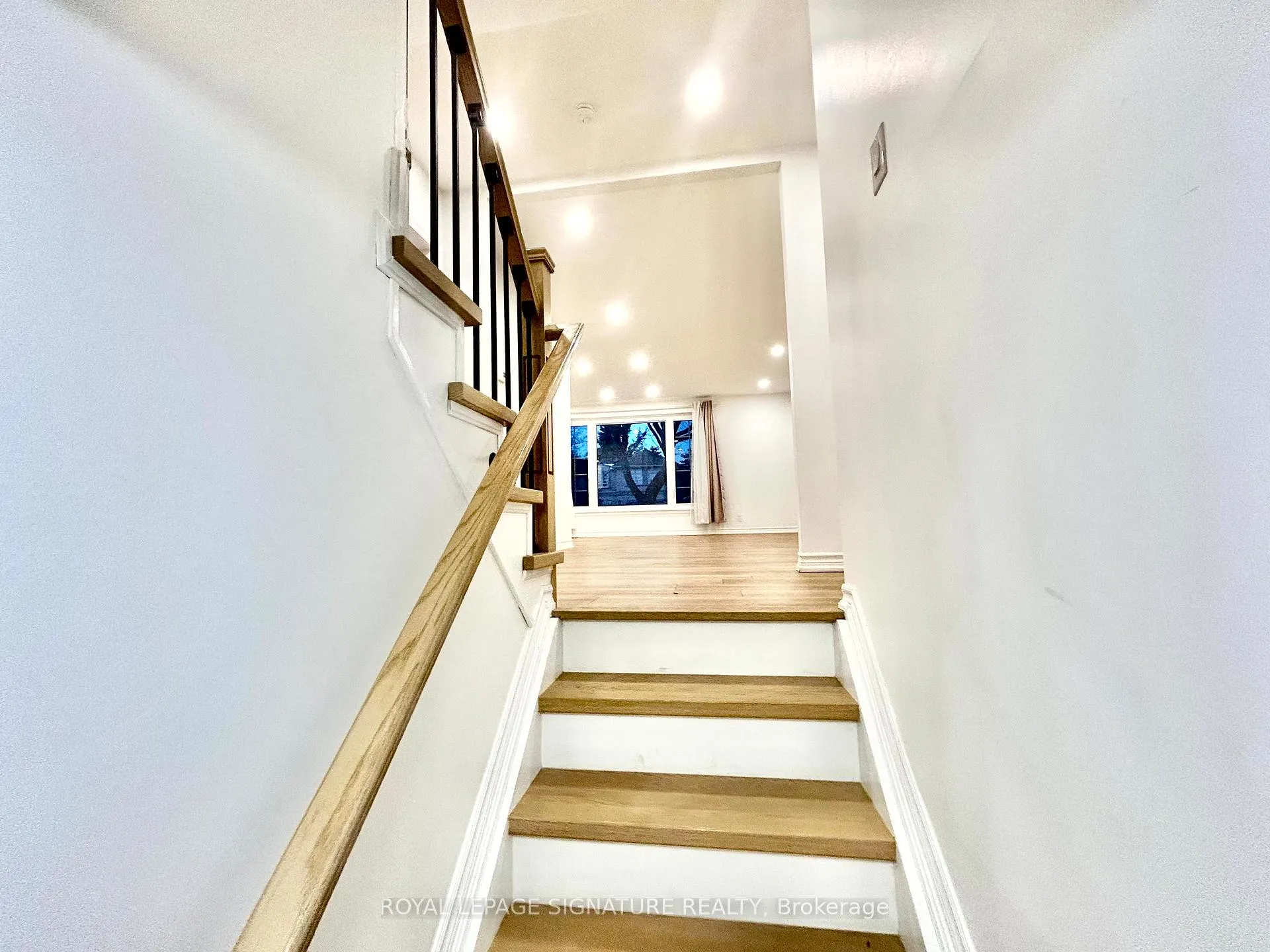 Photo 24 of 14 Glentworth Road, North York, Don Valley Village — HOMEH