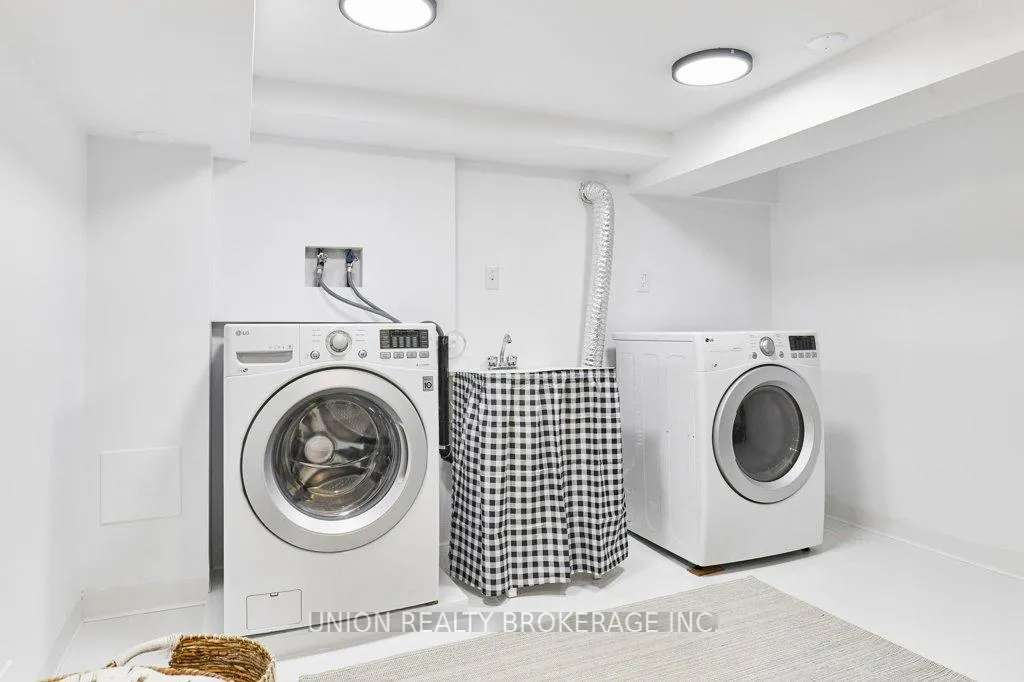 Photo 32 of 91 Eighth Street, Etobicoke, New Toronto — HOMEH