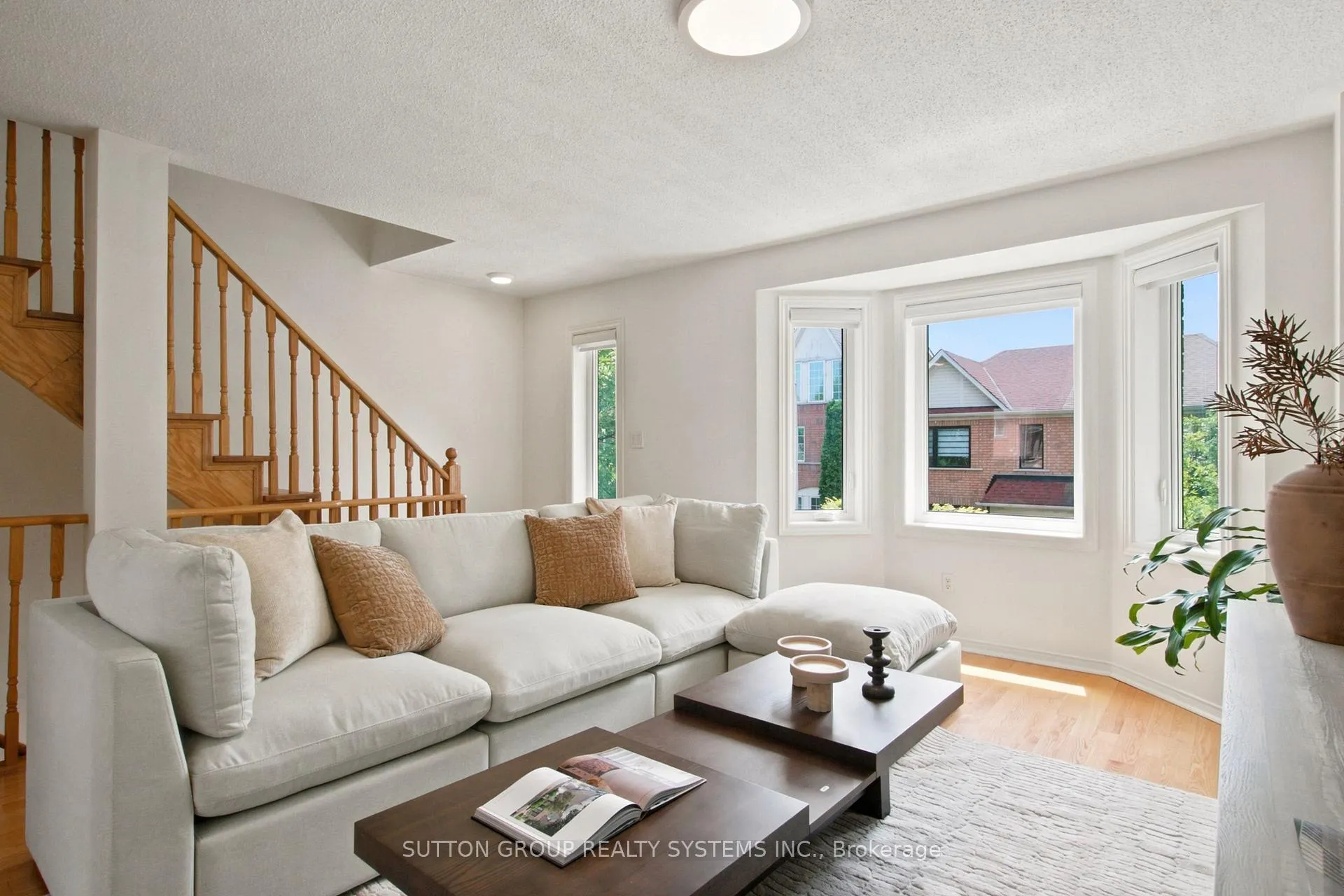 Photo 15 of 146 Tarragona Boulevard, Toronto, Junction Area — HOMEH