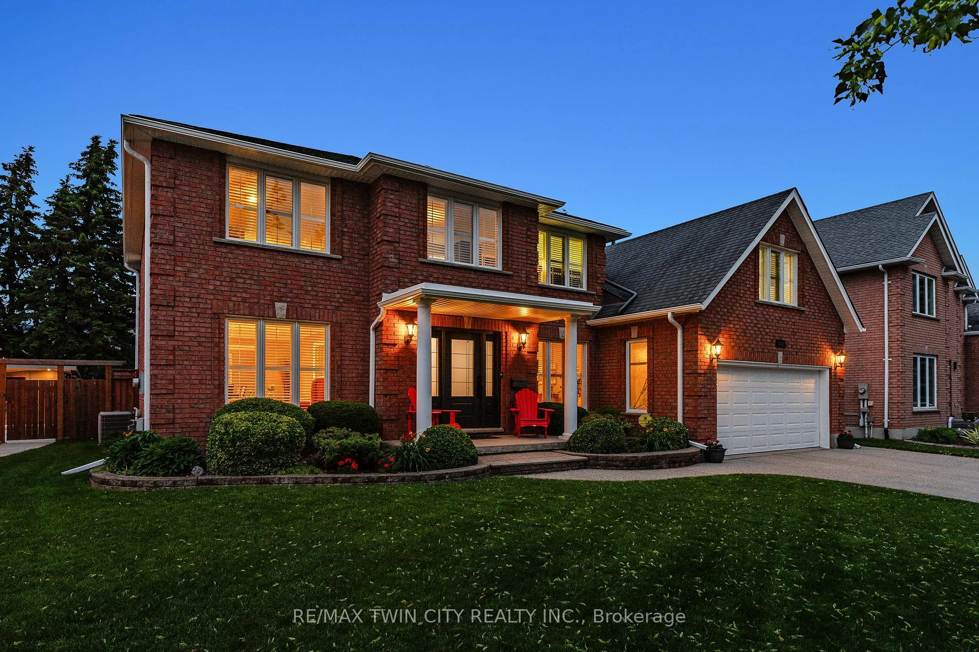 Photo 5 of 612 Stonebury Crescent, Waterloo — HOMEH