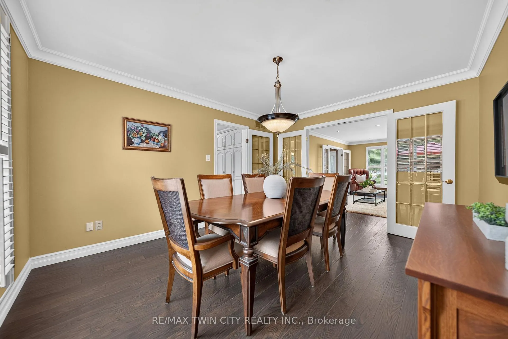Photo 12 of 612 Stonebury Crescent, Waterloo — HOMEH