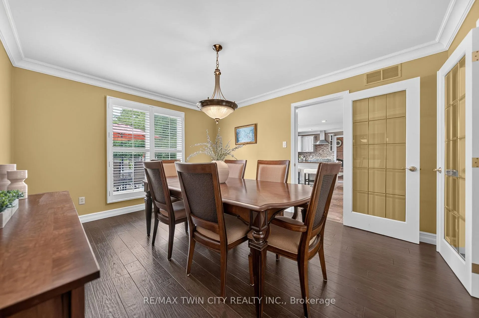 Photo 13 of 612 Stonebury Crescent, Waterloo — HOMEH