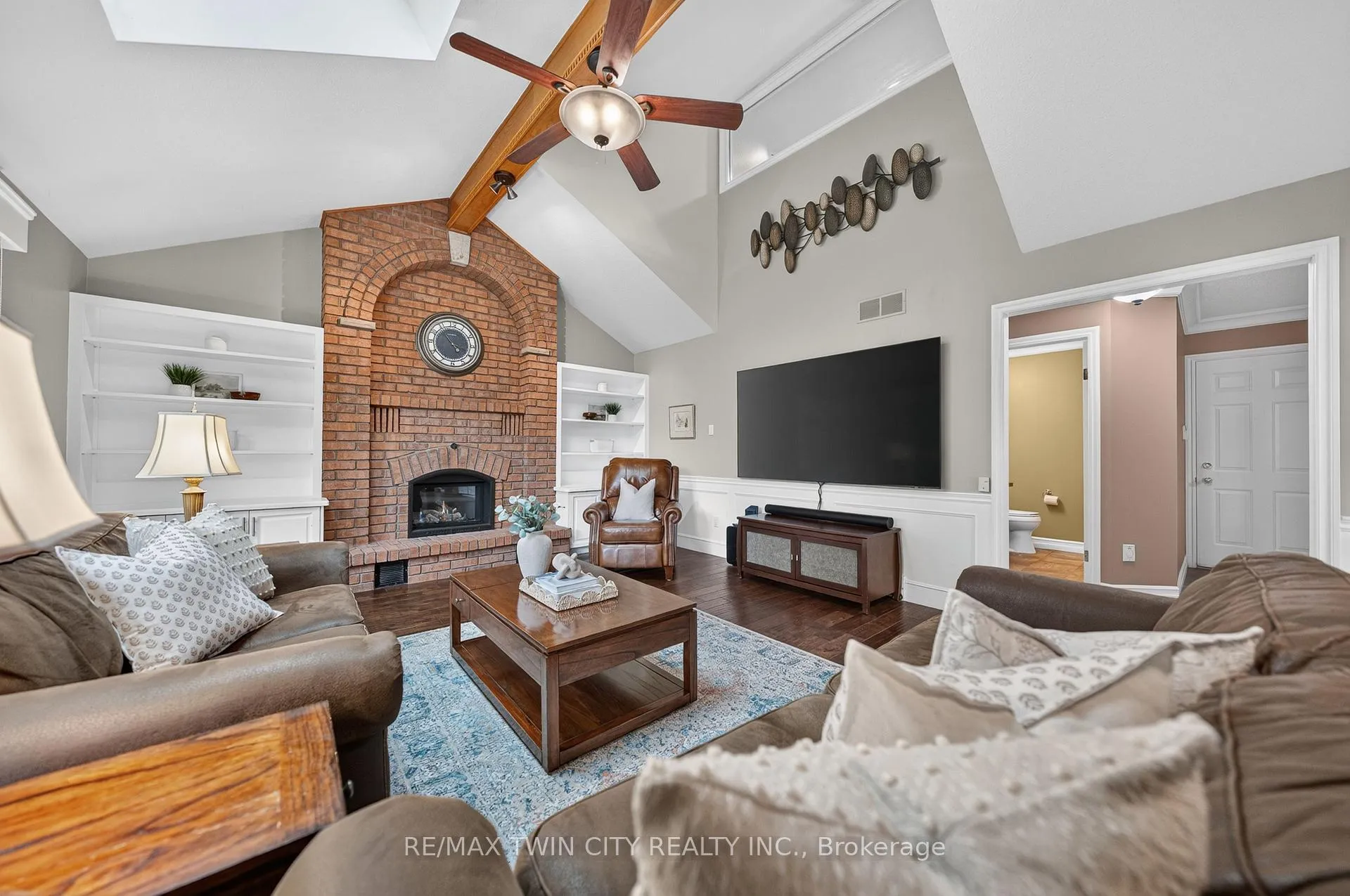 Photo 20 of 612 Stonebury Crescent, Waterloo — HOMEH