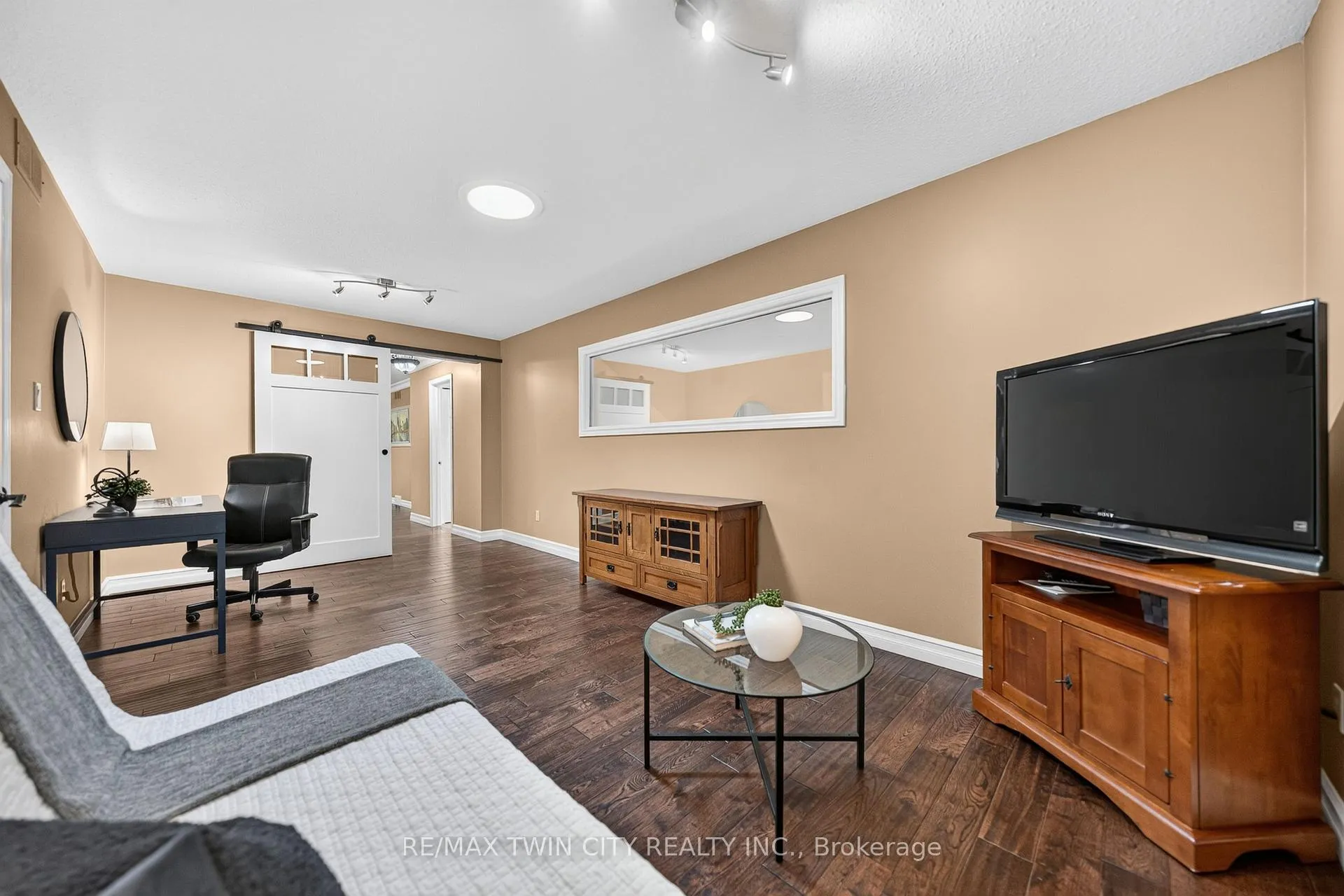 Photo 32 of 612 Stonebury Crescent, Waterloo — HOMEH