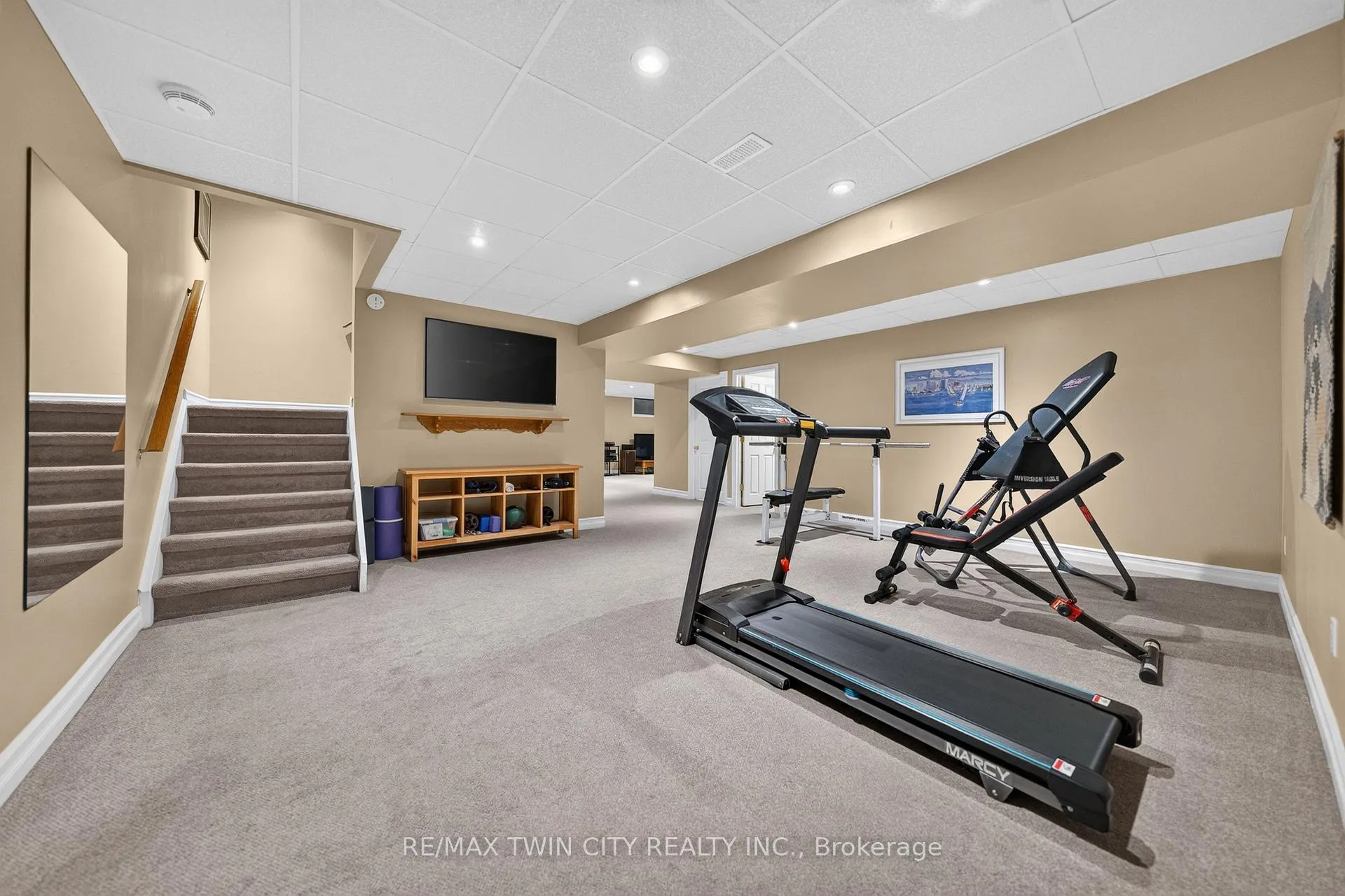 Photo 35 of 612 Stonebury Crescent, Waterloo — HOMEH