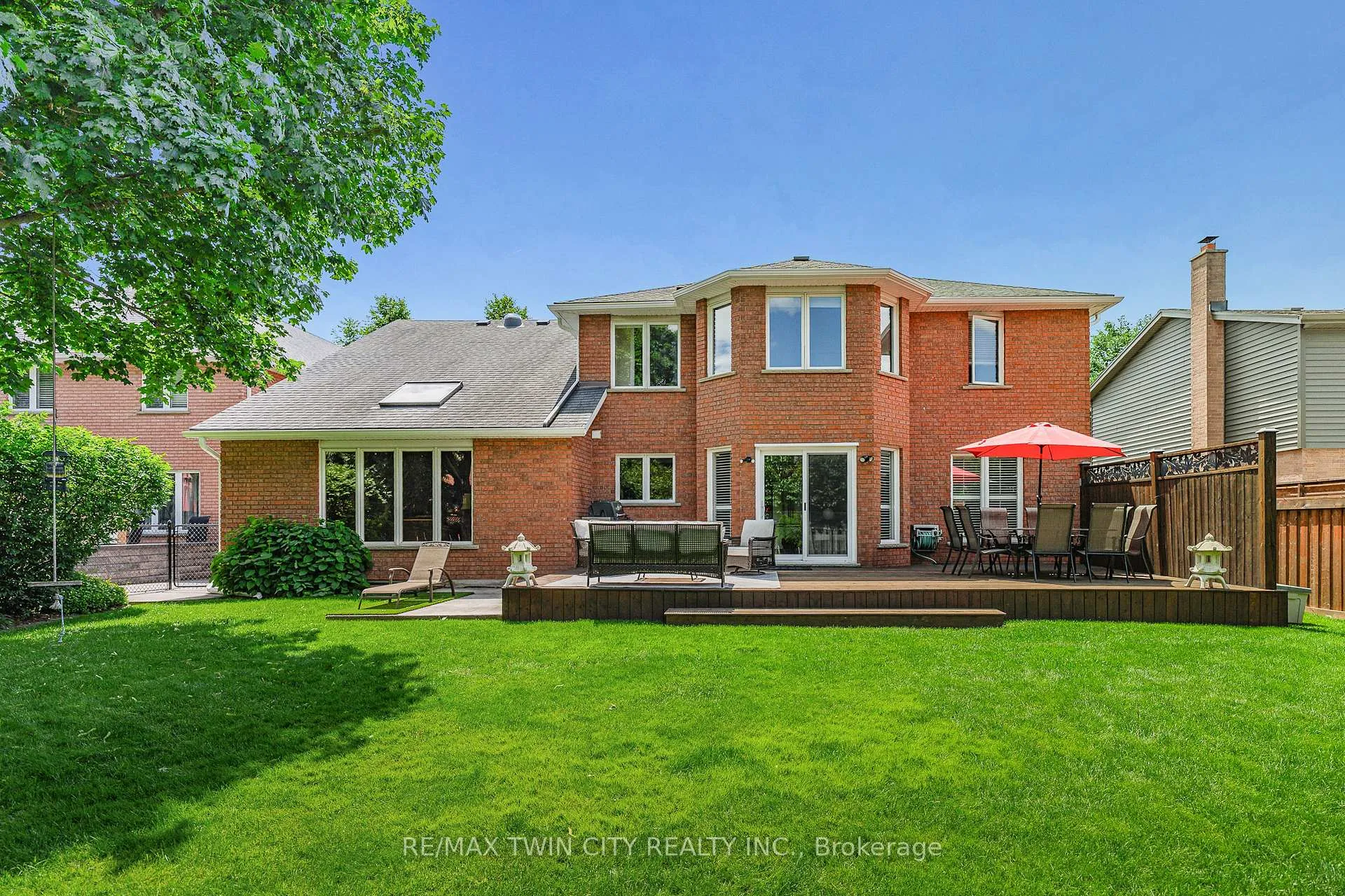 Photo 42 of 612 Stonebury Crescent, Waterloo — HOMEH