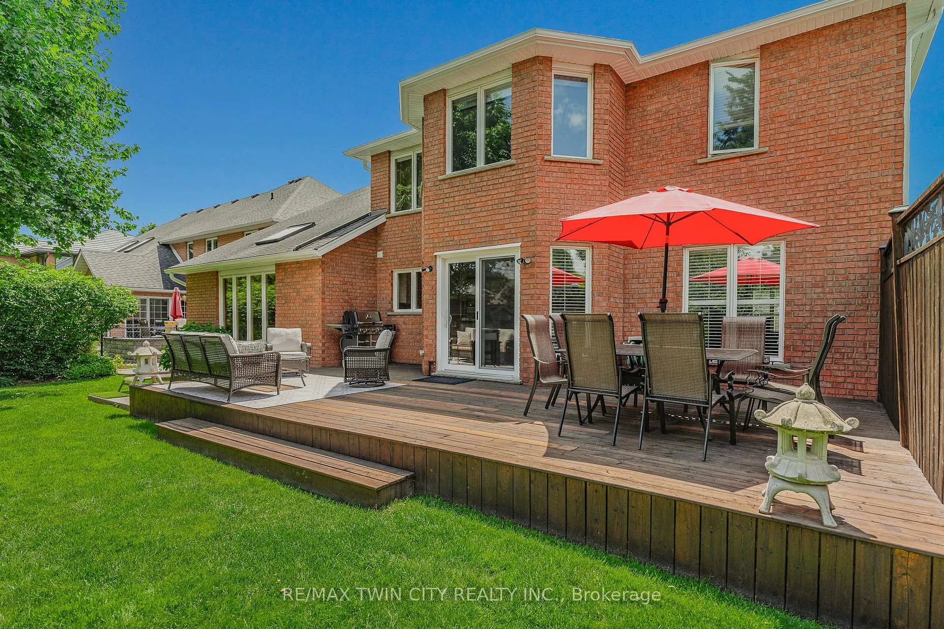 Photo 44 of 612 Stonebury Crescent, Waterloo — HOMEH