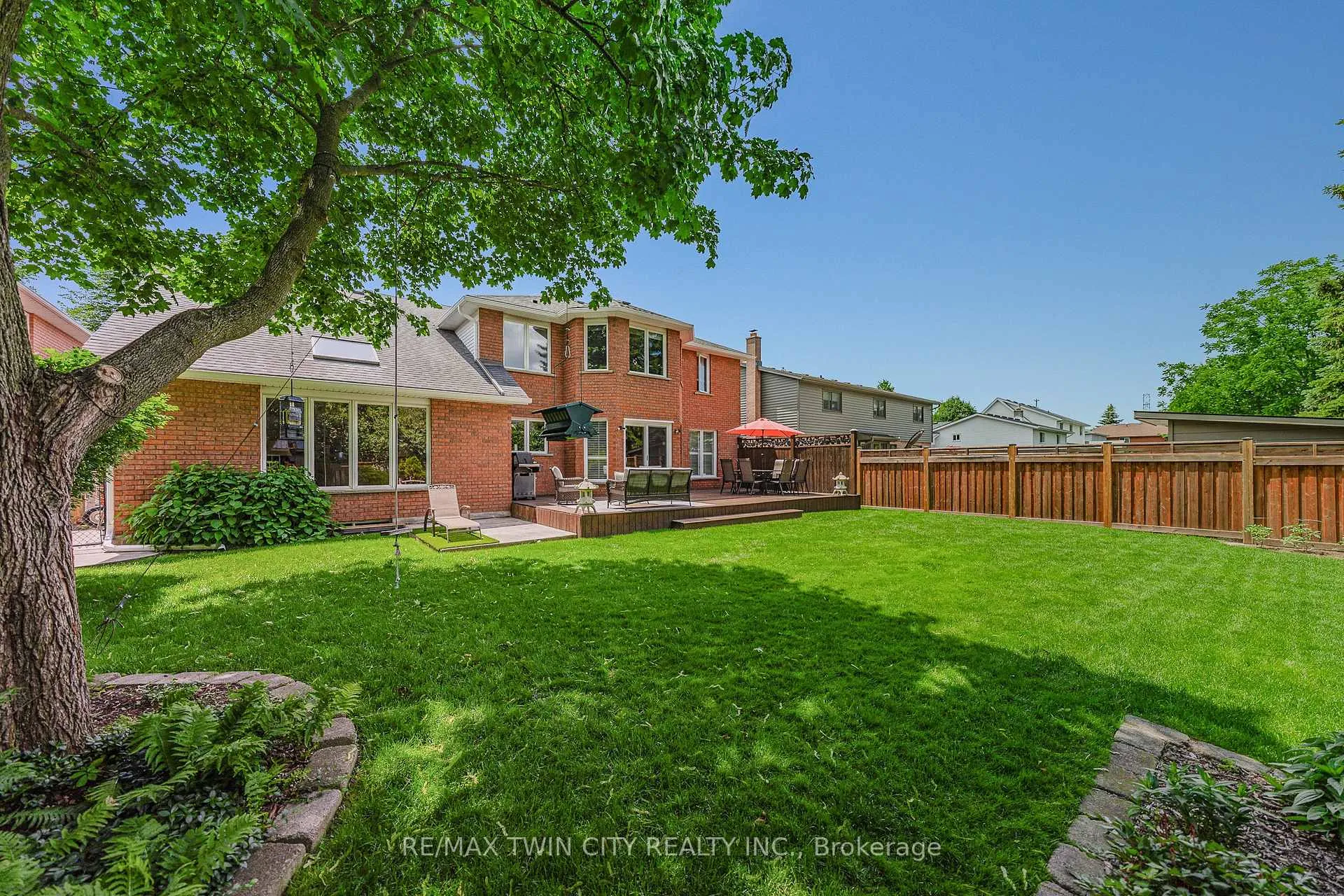 Photo 46 of 612 Stonebury Crescent, Waterloo — HOMEH