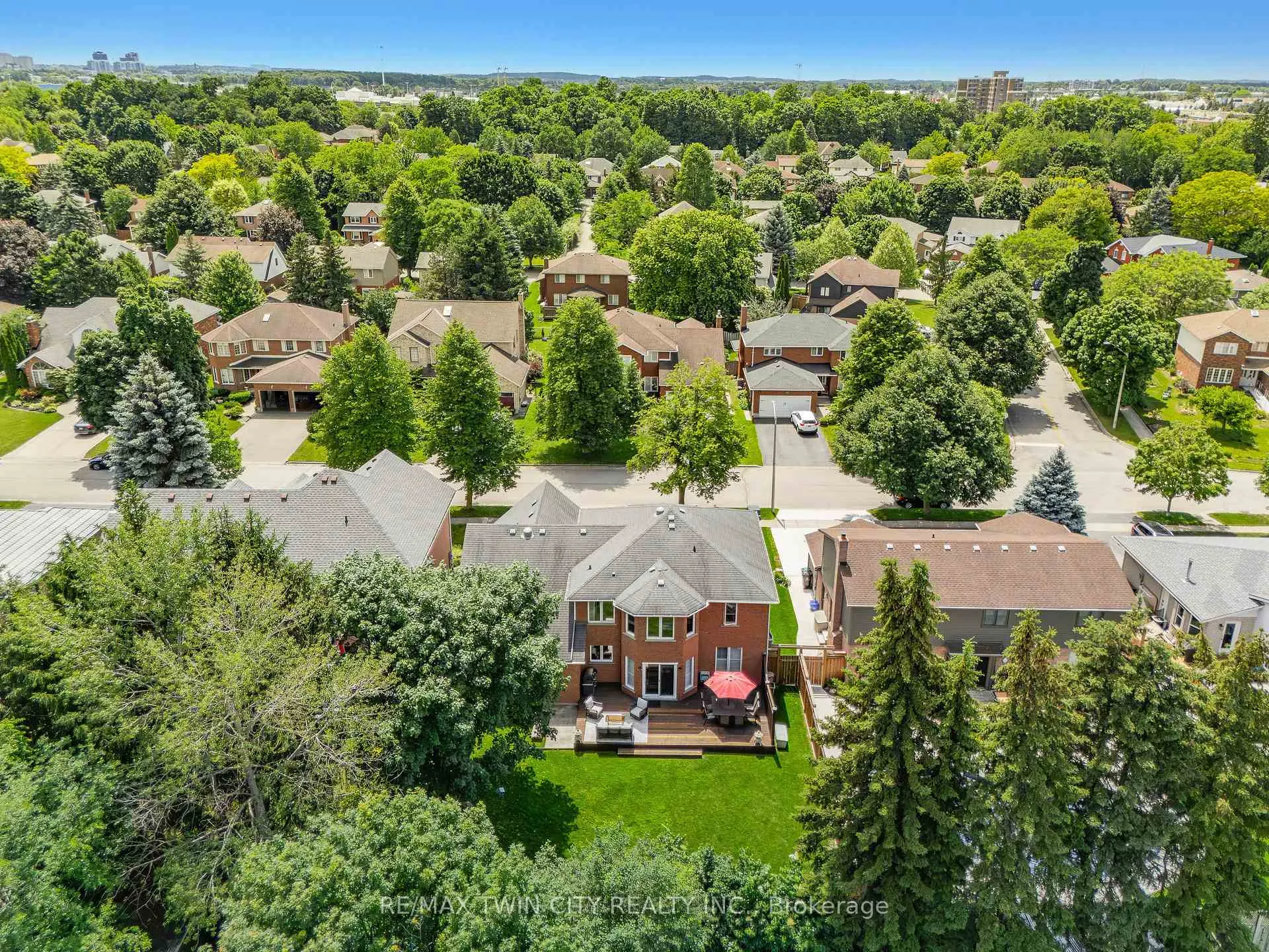 Photo 50 of 612 Stonebury Crescent, Waterloo — HOMEH