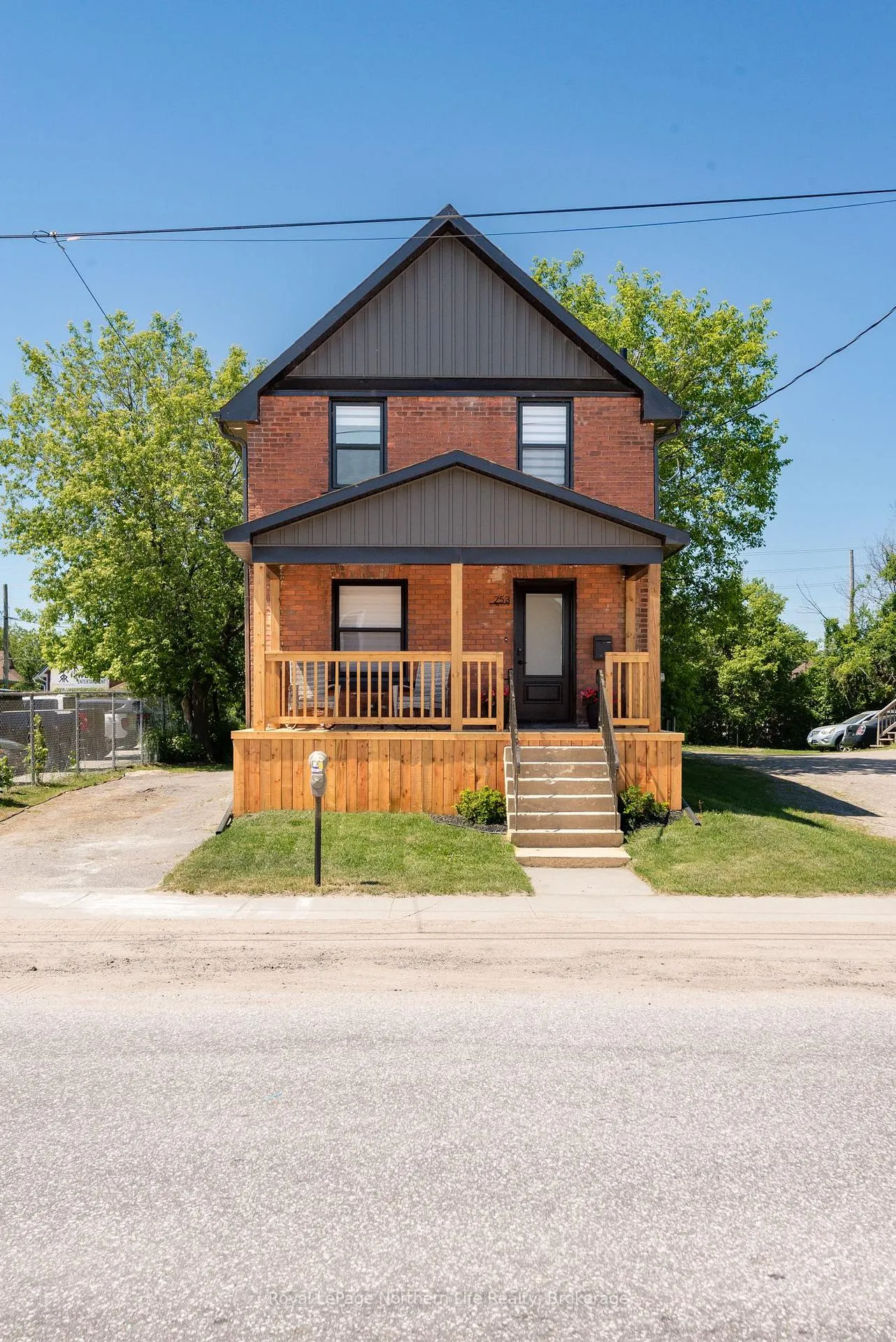 Front of 253 Second Avenue W