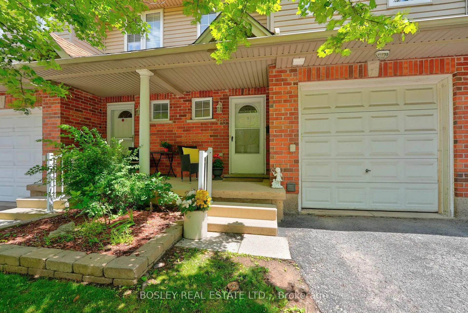 Photo 4 of Unit 10, 6263 Valley Way, Niagara Falls, Morrison — HOMEH
