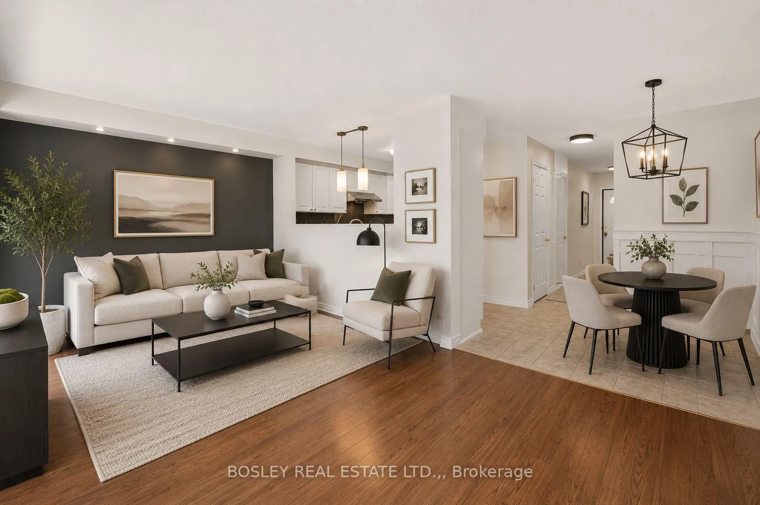 Photo 6 of Unit 10, 6263 Valley Way, Niagara Falls, Morrison — HOMEH